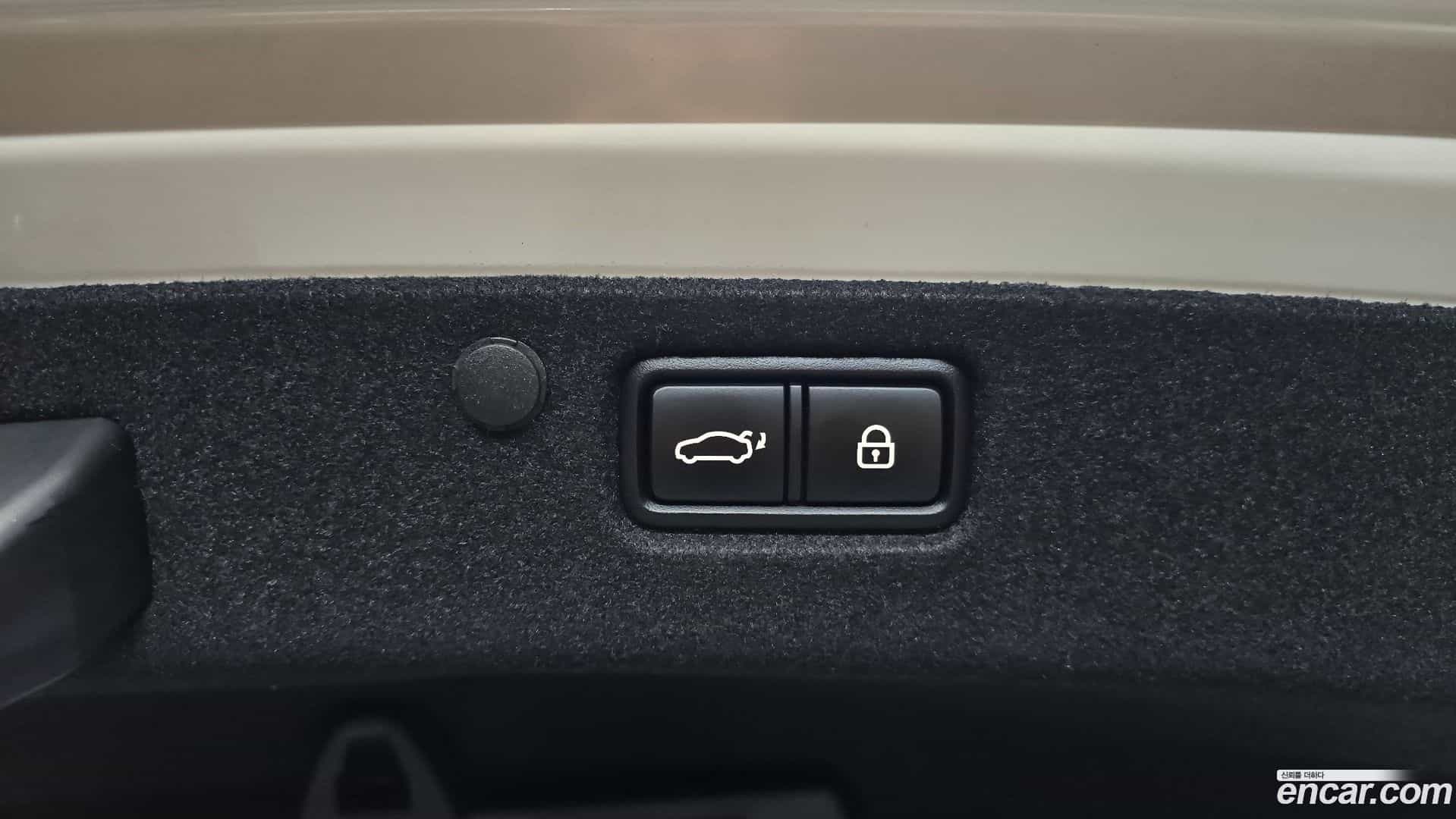 Grandeur Hyundai 2019.4-OPTION-020