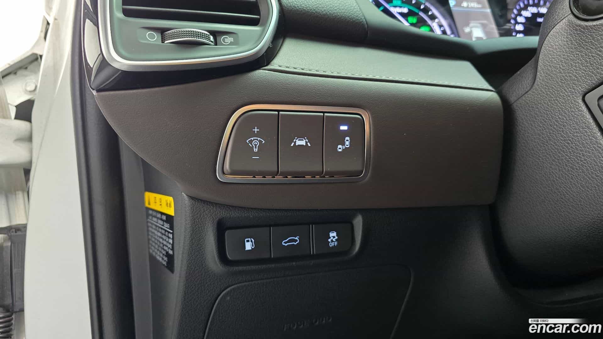 Grandeur Hyundai 2019.4-OPTION-024