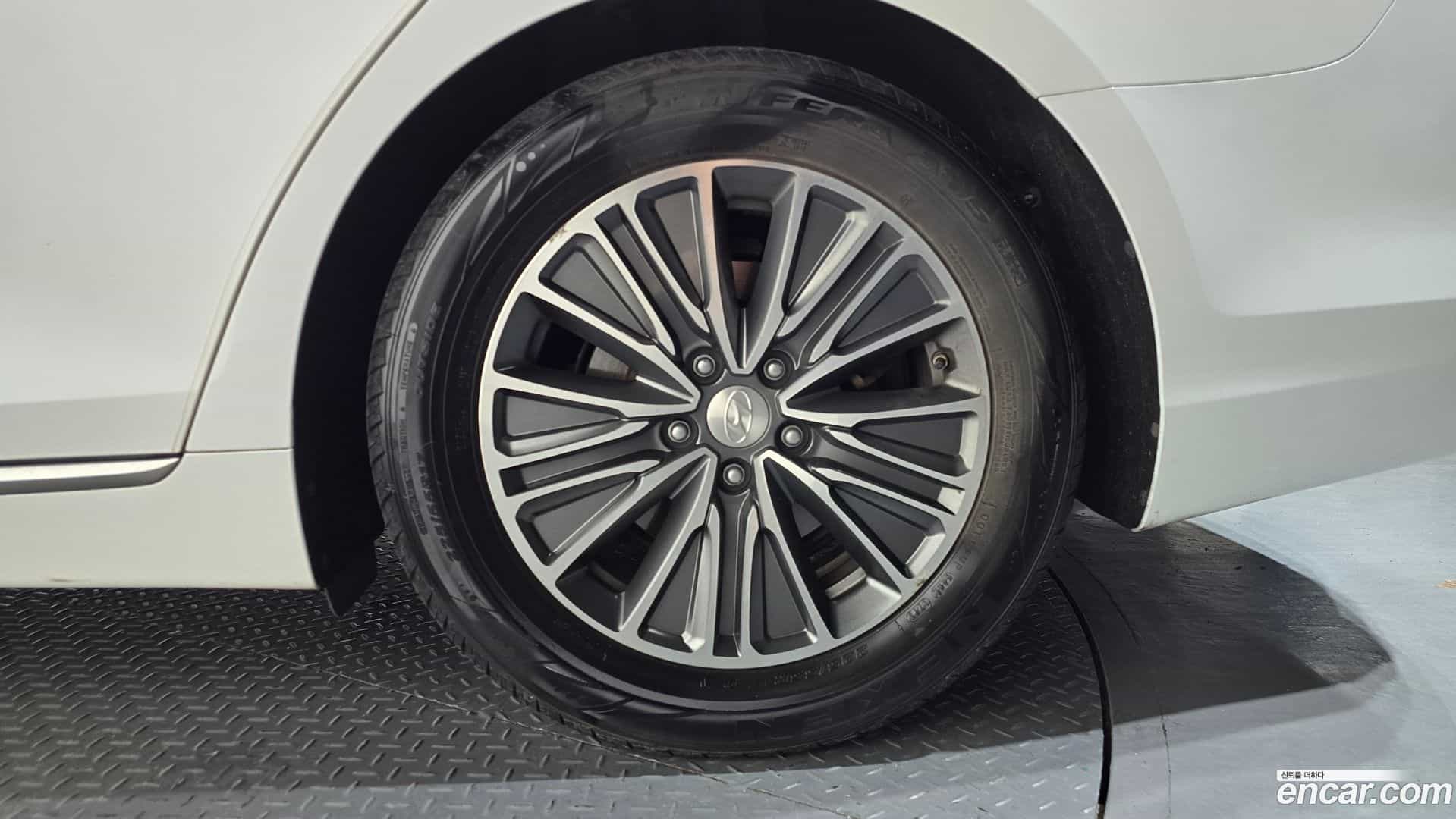 Grandeur Hyundai 2019.4-OUTER-031