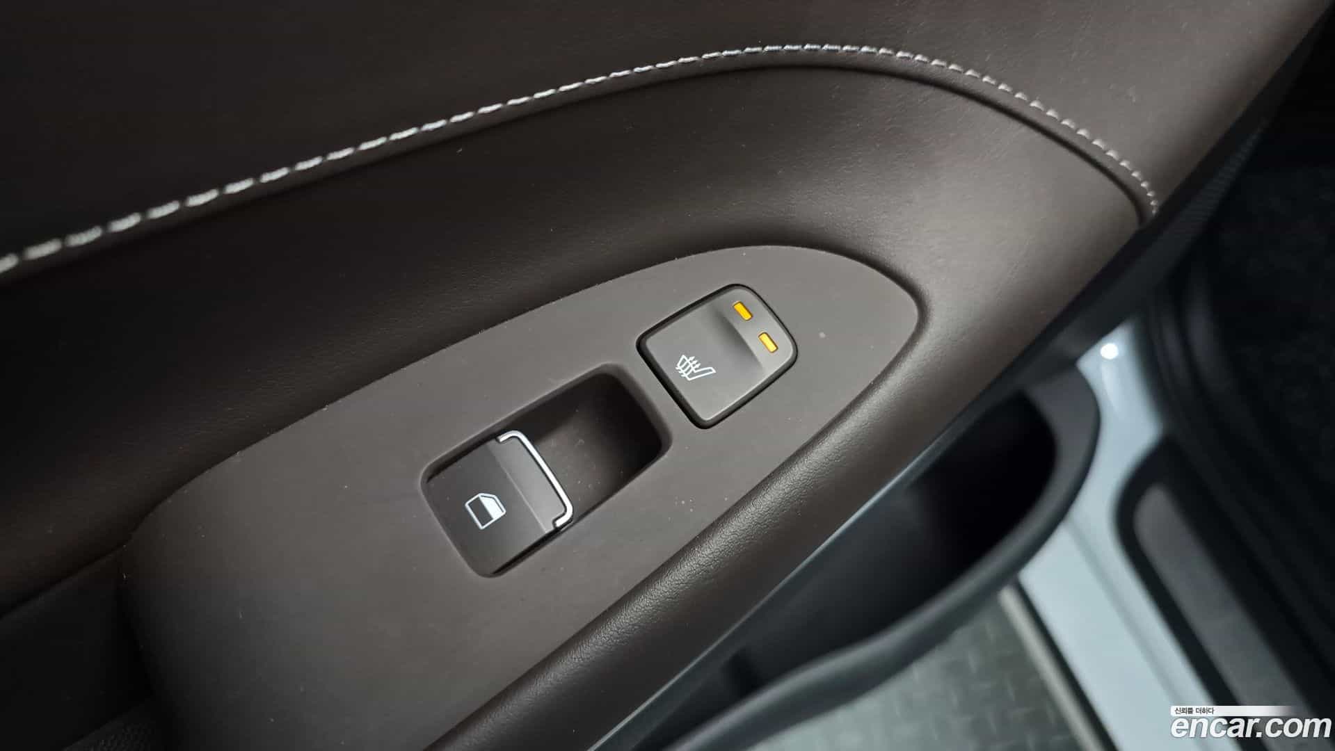 Grandeur Hyundai 2019.4-OPTION-041