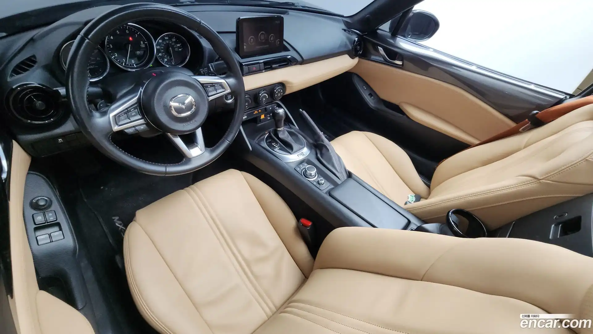 MX-5 Miata Mazda 2019.11-INNER-007
