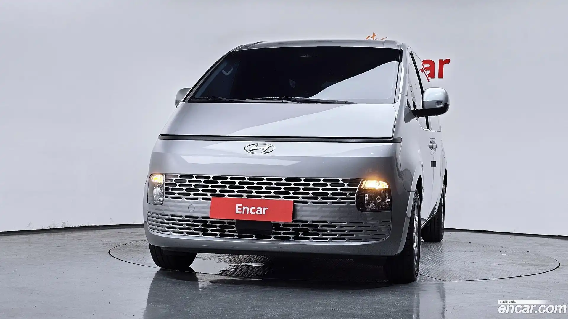 Staria Hyundai 2023.11-OUTER-003