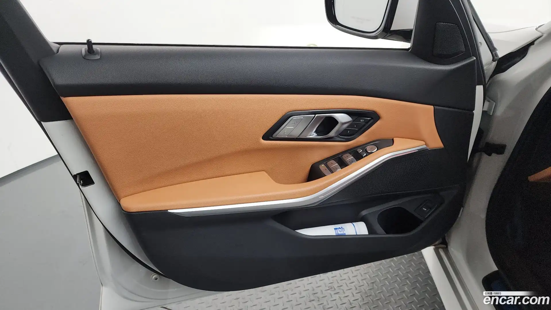 3-Series BMW 2023.0-INNER-034