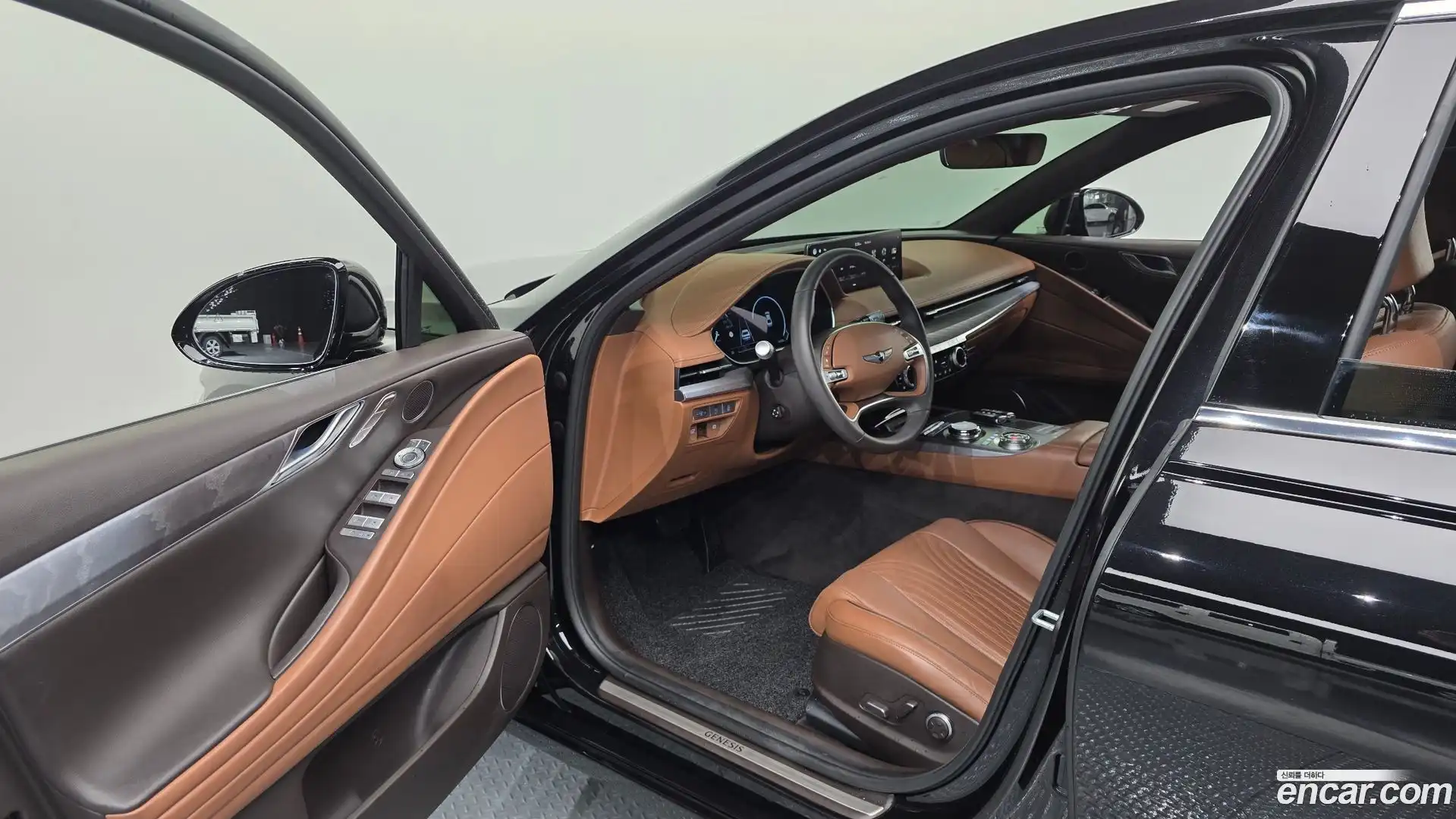 G80 Genesis 2023.10-INNER-010