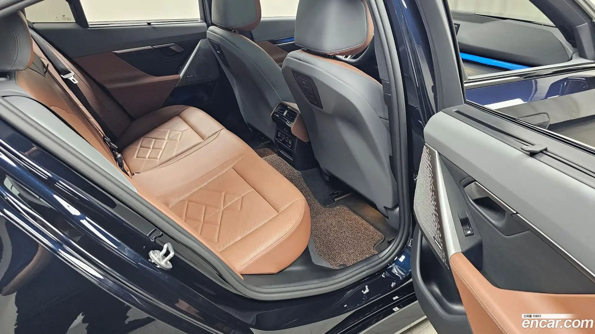 5-Series BMW 2024.5-OPTION-016
