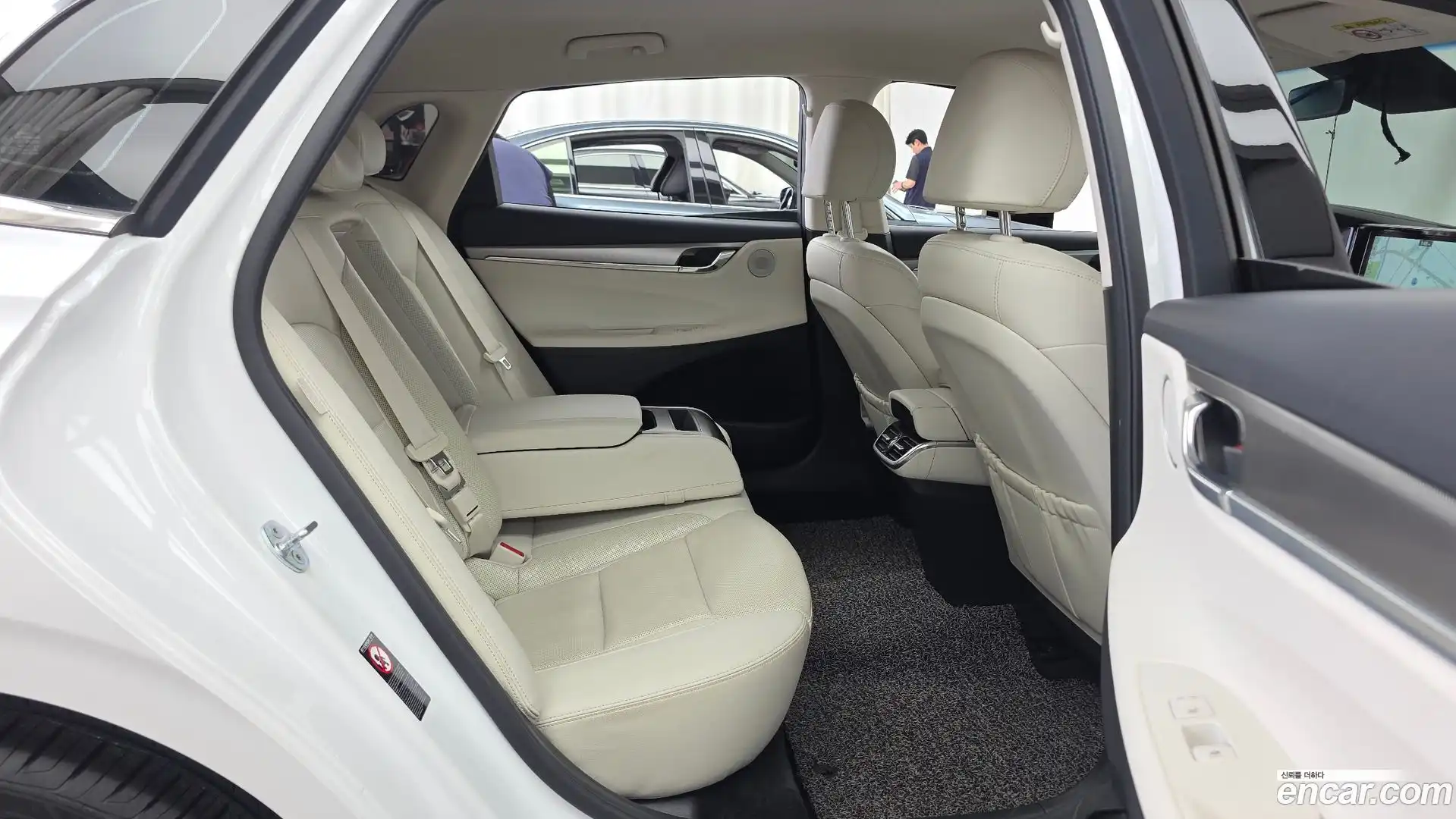 Grandeur Hyundai 2022.4-OPTION-015