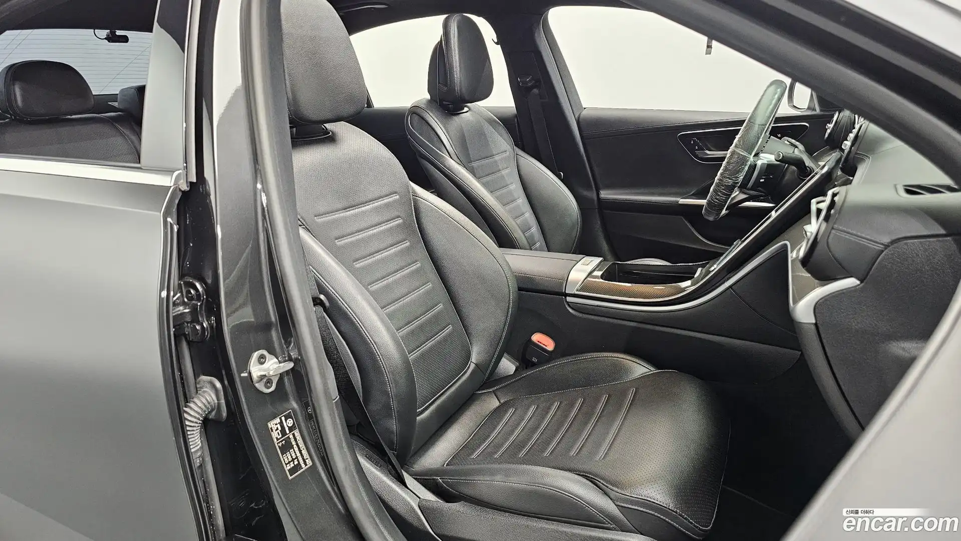 C-Class Mercedes-Benz 2022.5-INNER-036