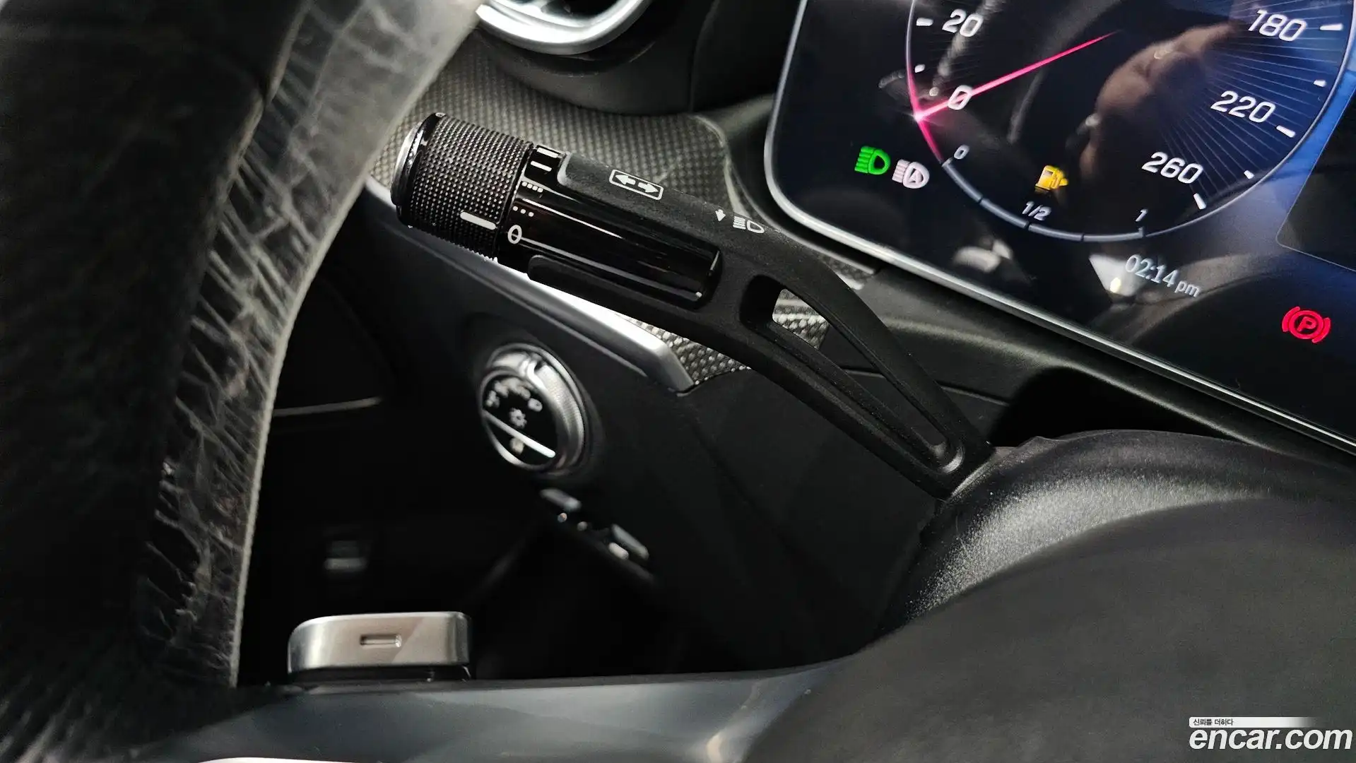C-Class Mercedes-Benz 2022.5-OPTION-041