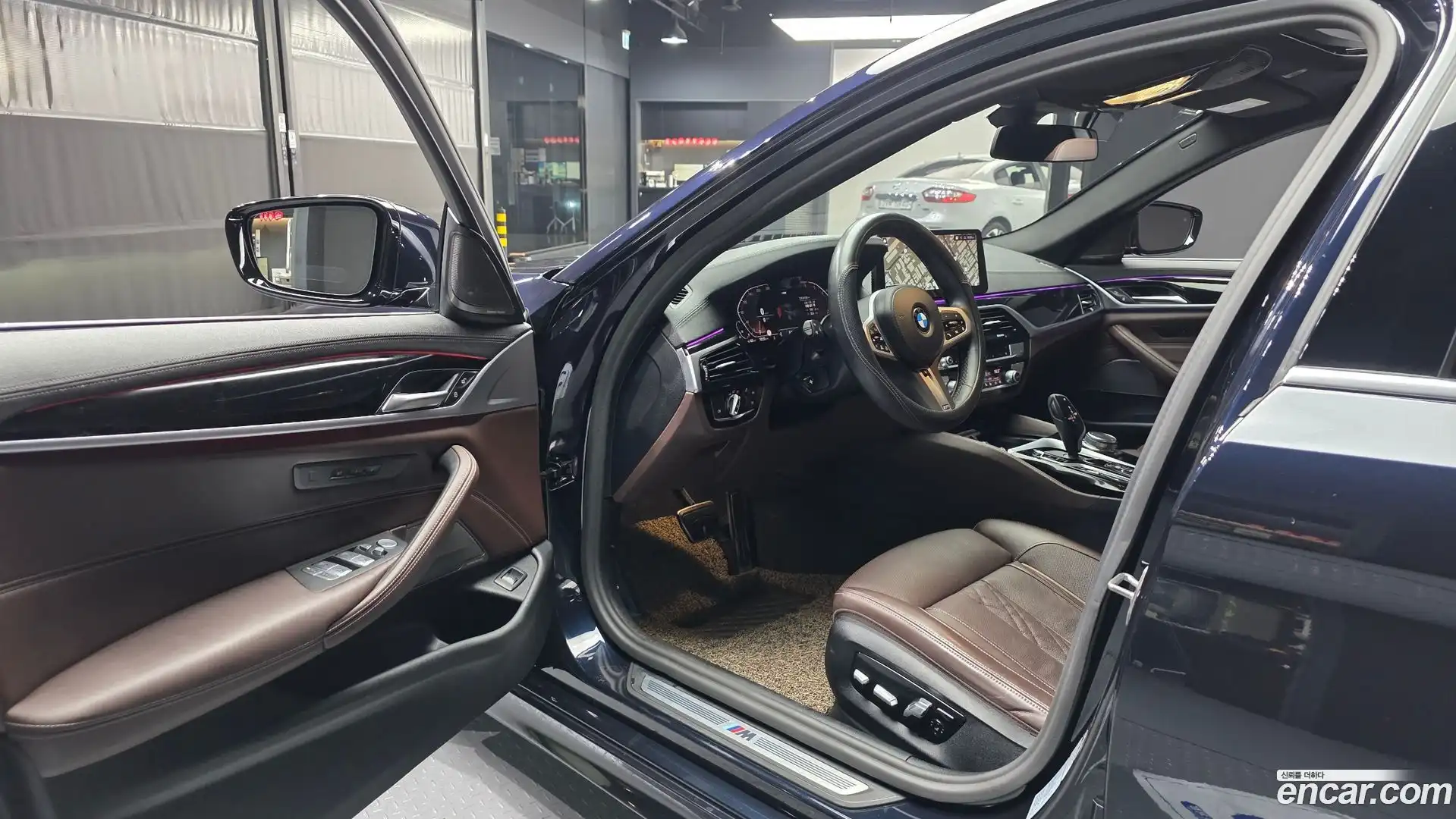 5-Series BMW 2023.2-INNER-010