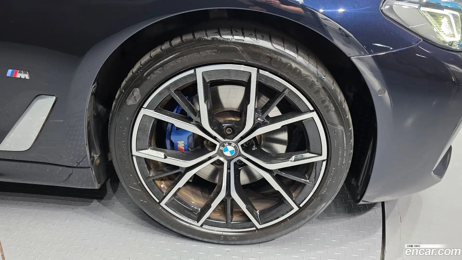 5-Series BMW 2023.2-OUTER-031