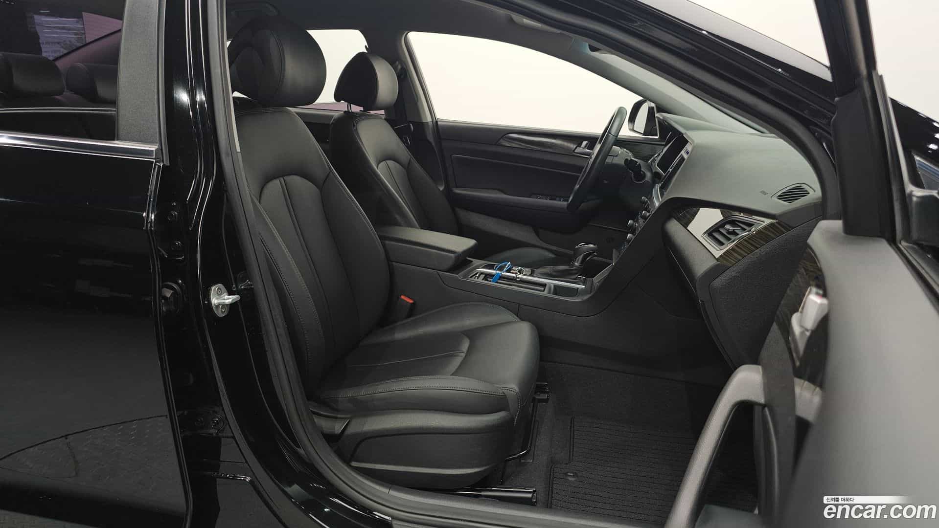 Sonata Hyundai 2017.0-INNER-010