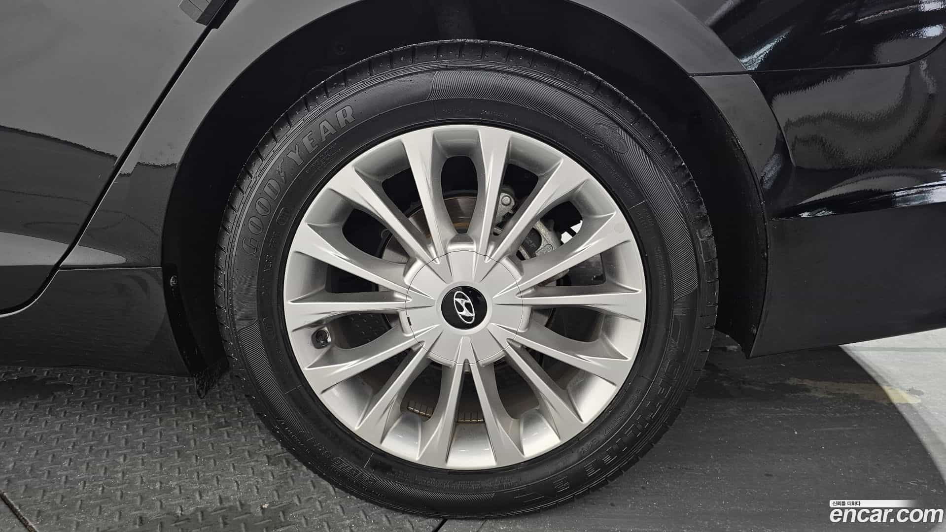 Sonata Hyundai 2017.0-OUTER-031