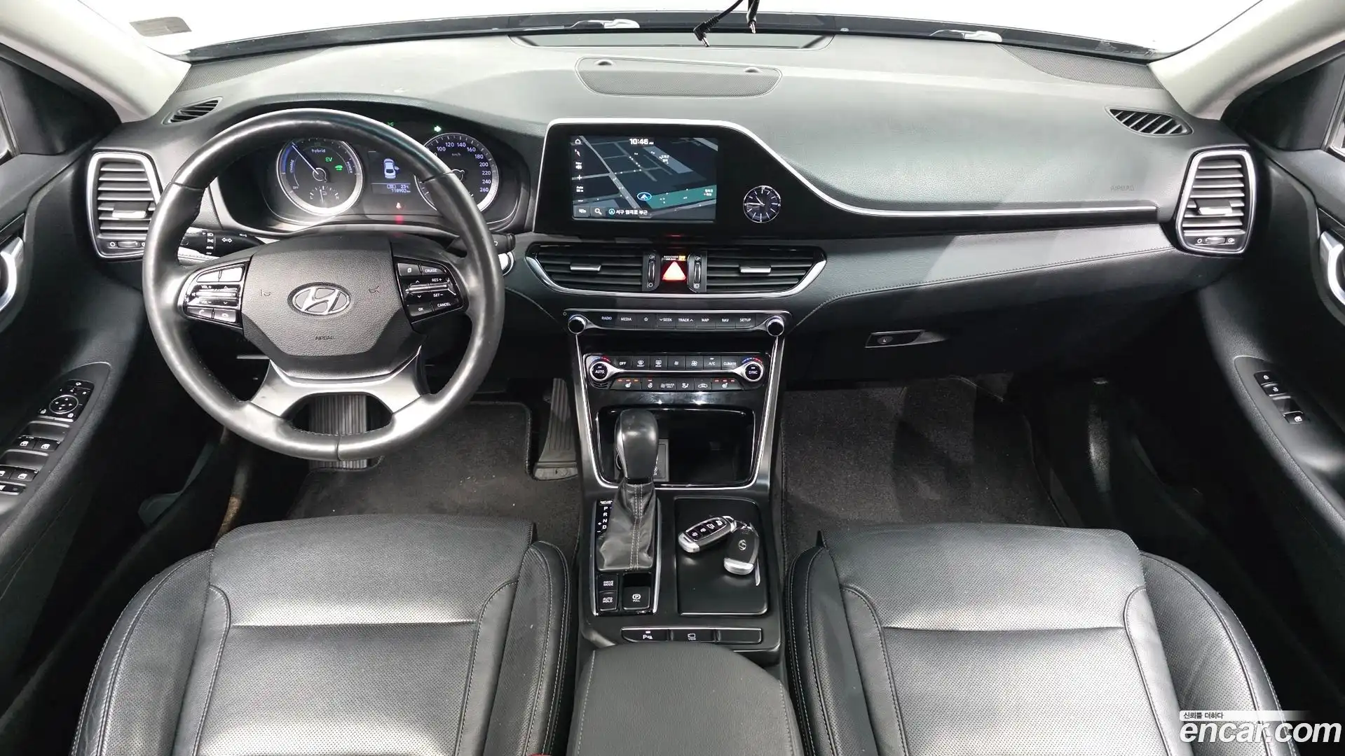 Grandeur Hyundai 2018.2-INNER-007