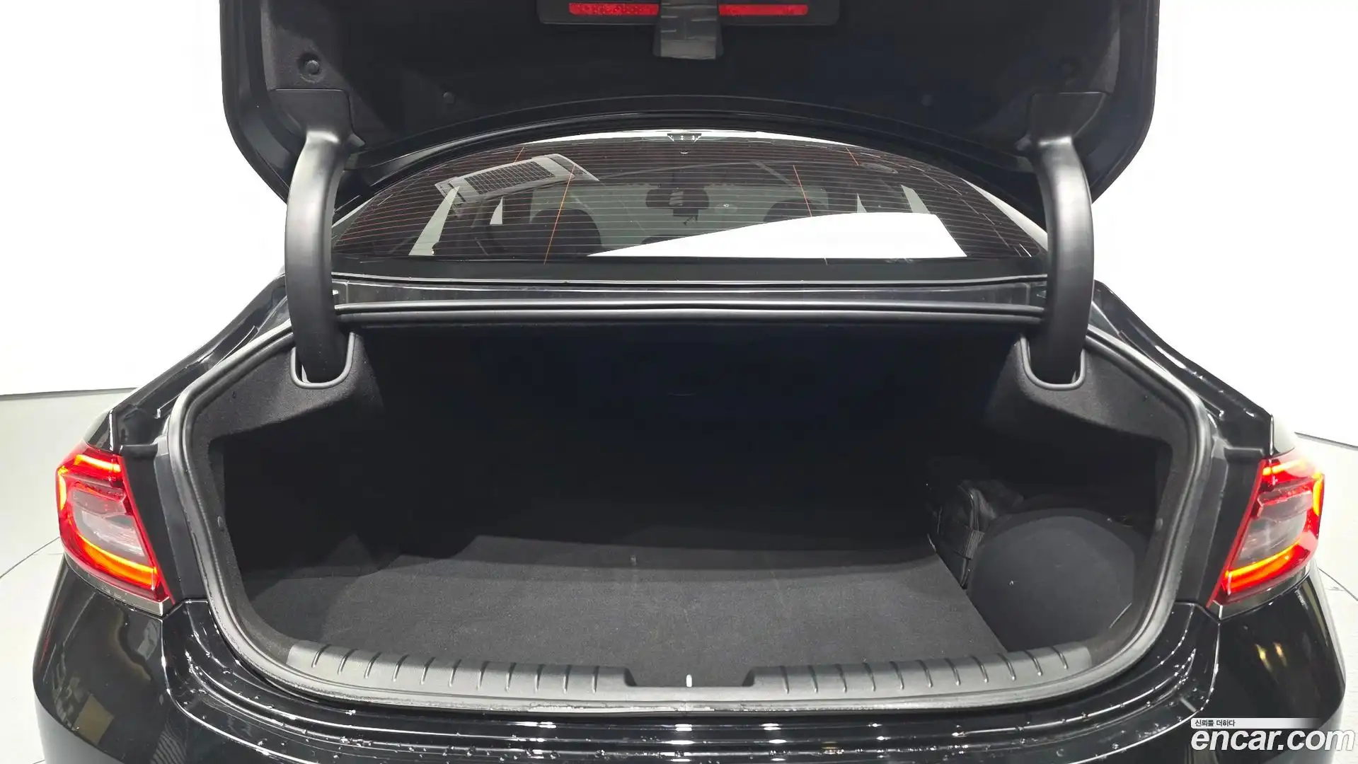 Grandeur Hyundai 2018.2-OPTION-024
