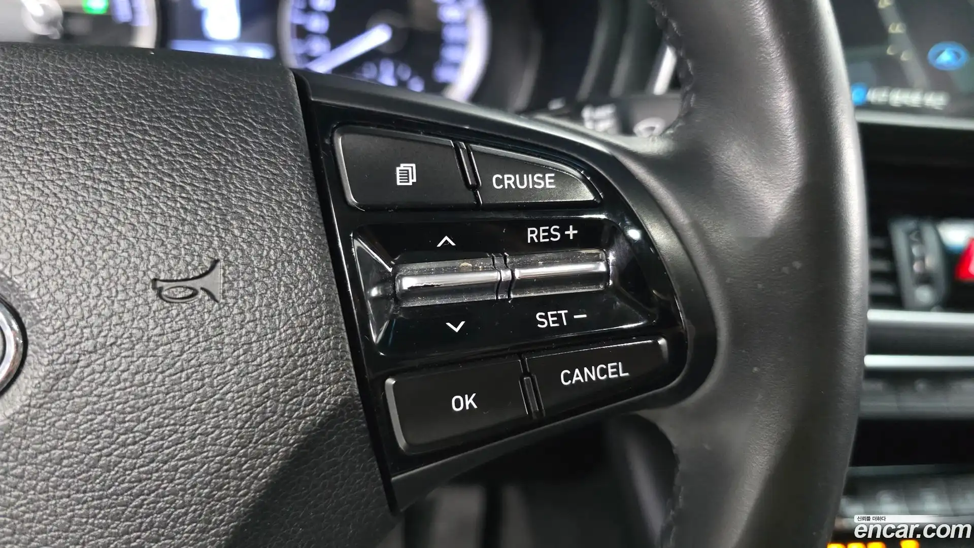 Grandeur Hyundai 2018.2-OPTION-043
