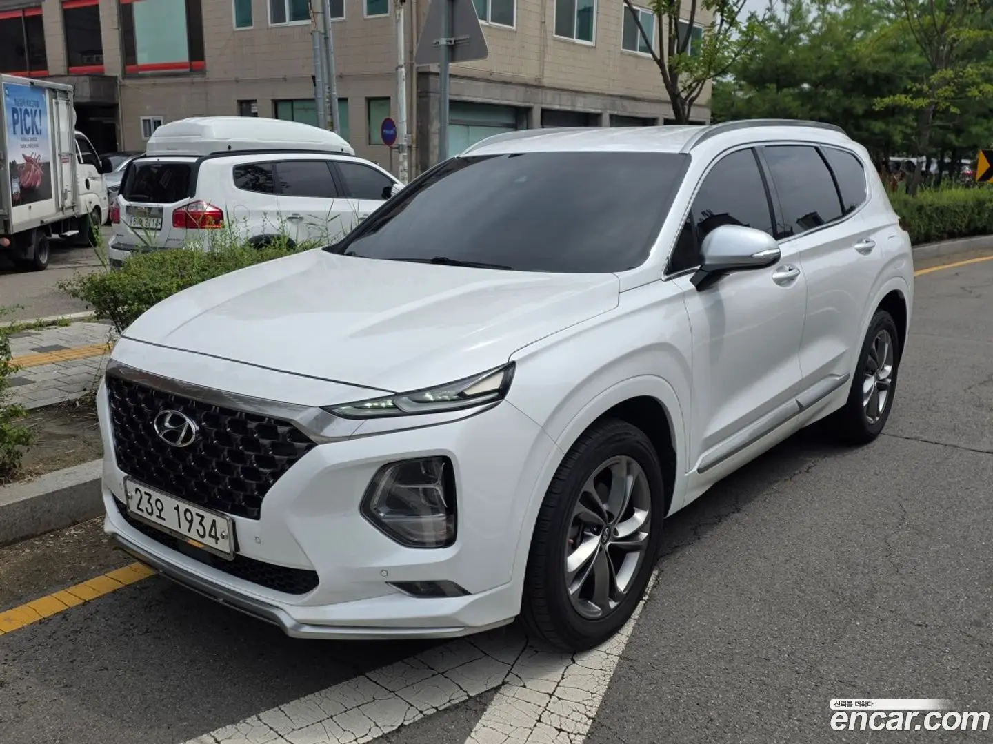 Main__Slider__Photo:Santafe Hyundai 2018.6-0