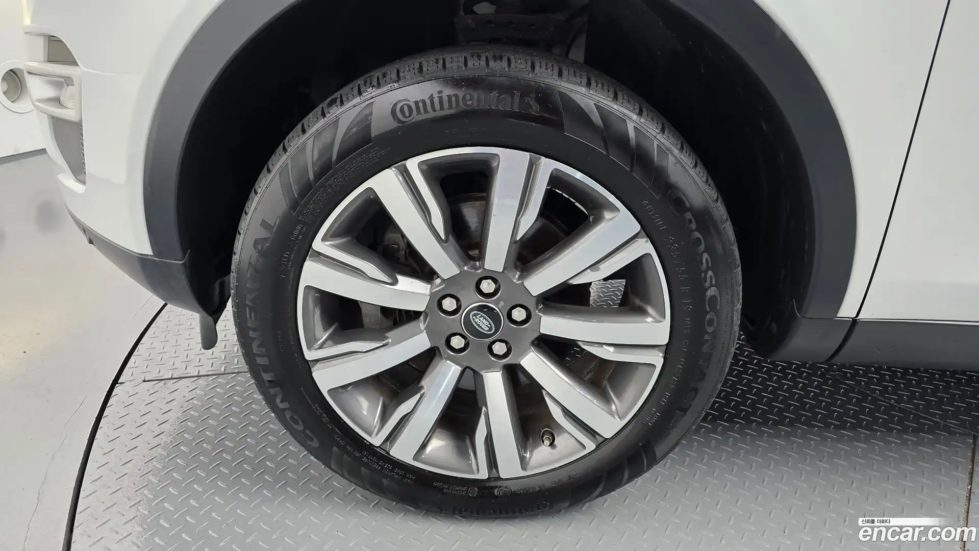 Discovery Sport Land Rover 2016.10-OUTER-005