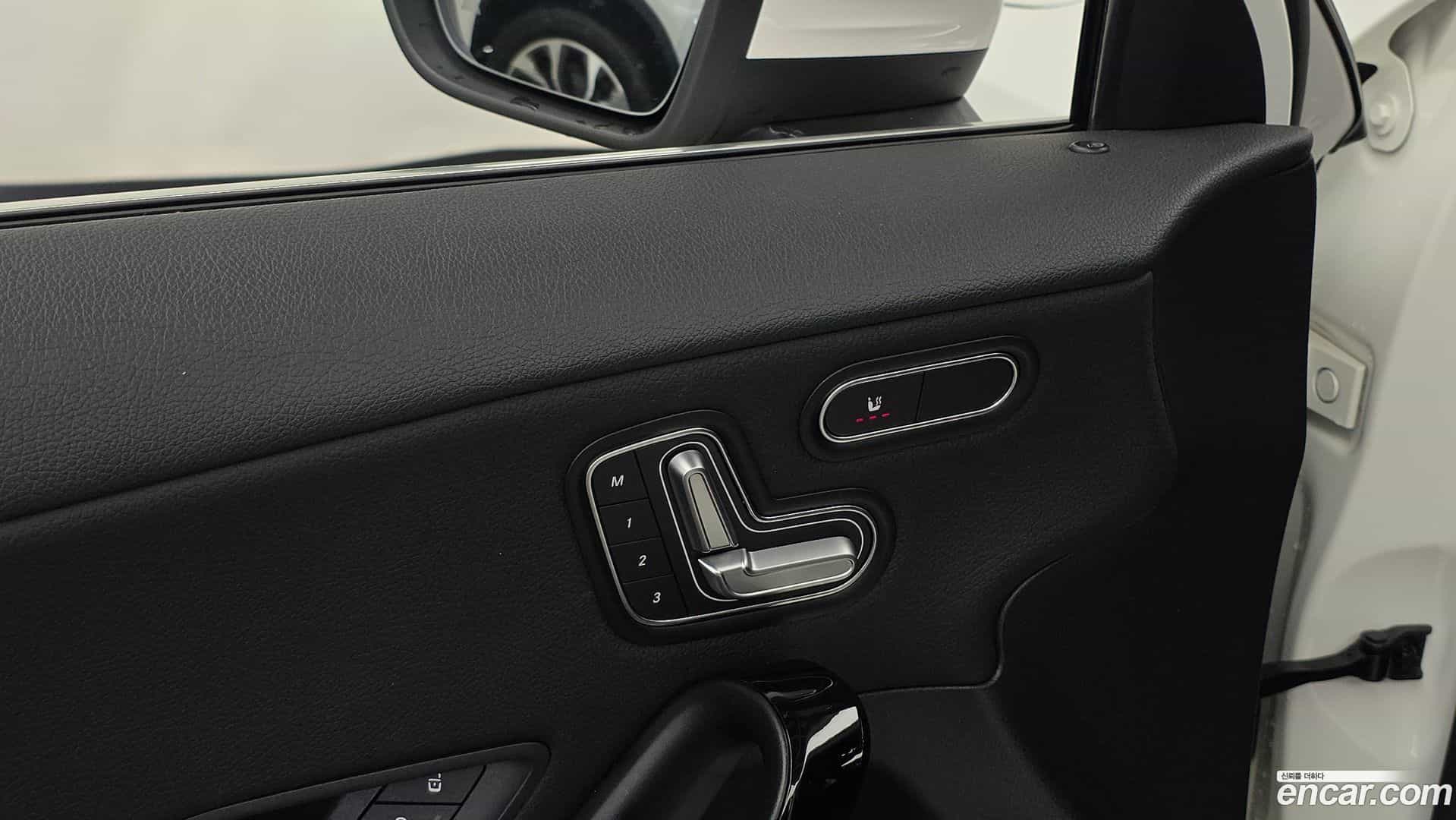 A-Class Mercedes-Benz 2020.7-OPTION-022