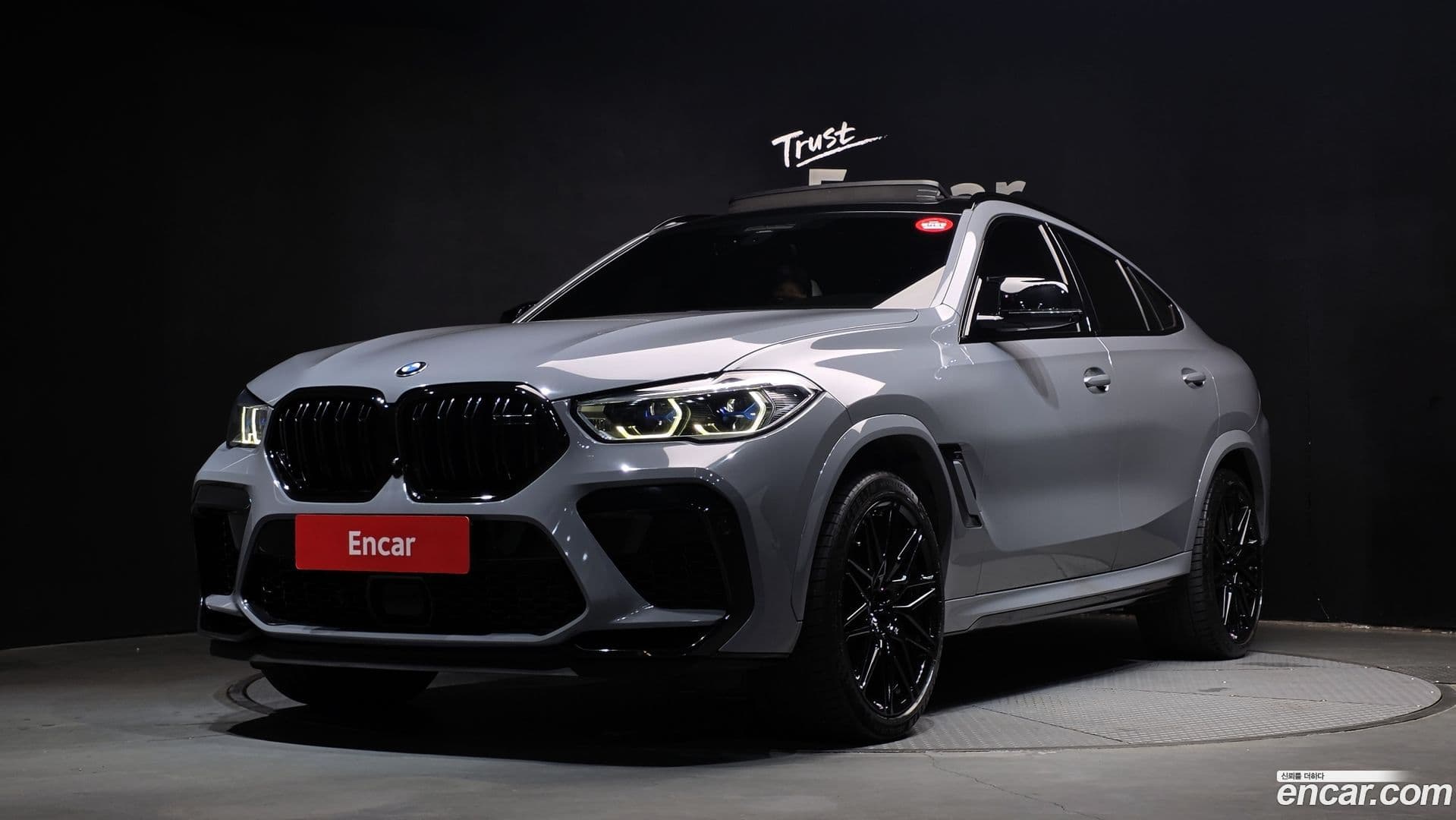 Main__Slider__Photo:X6M BMW 2021.10-0