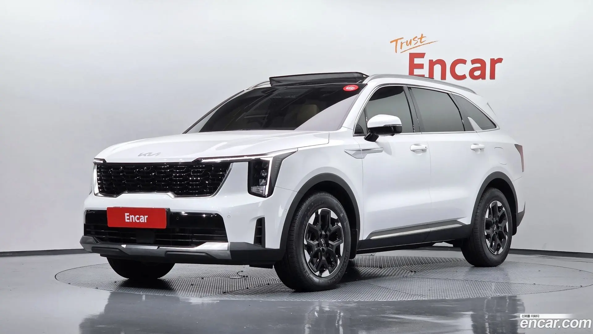 Main__Slider__Photo:Sorento Kia 2025.3-0