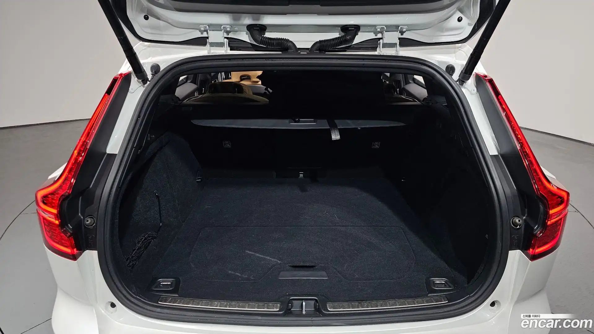 V60 Volvo 2024.8-OPTION-024