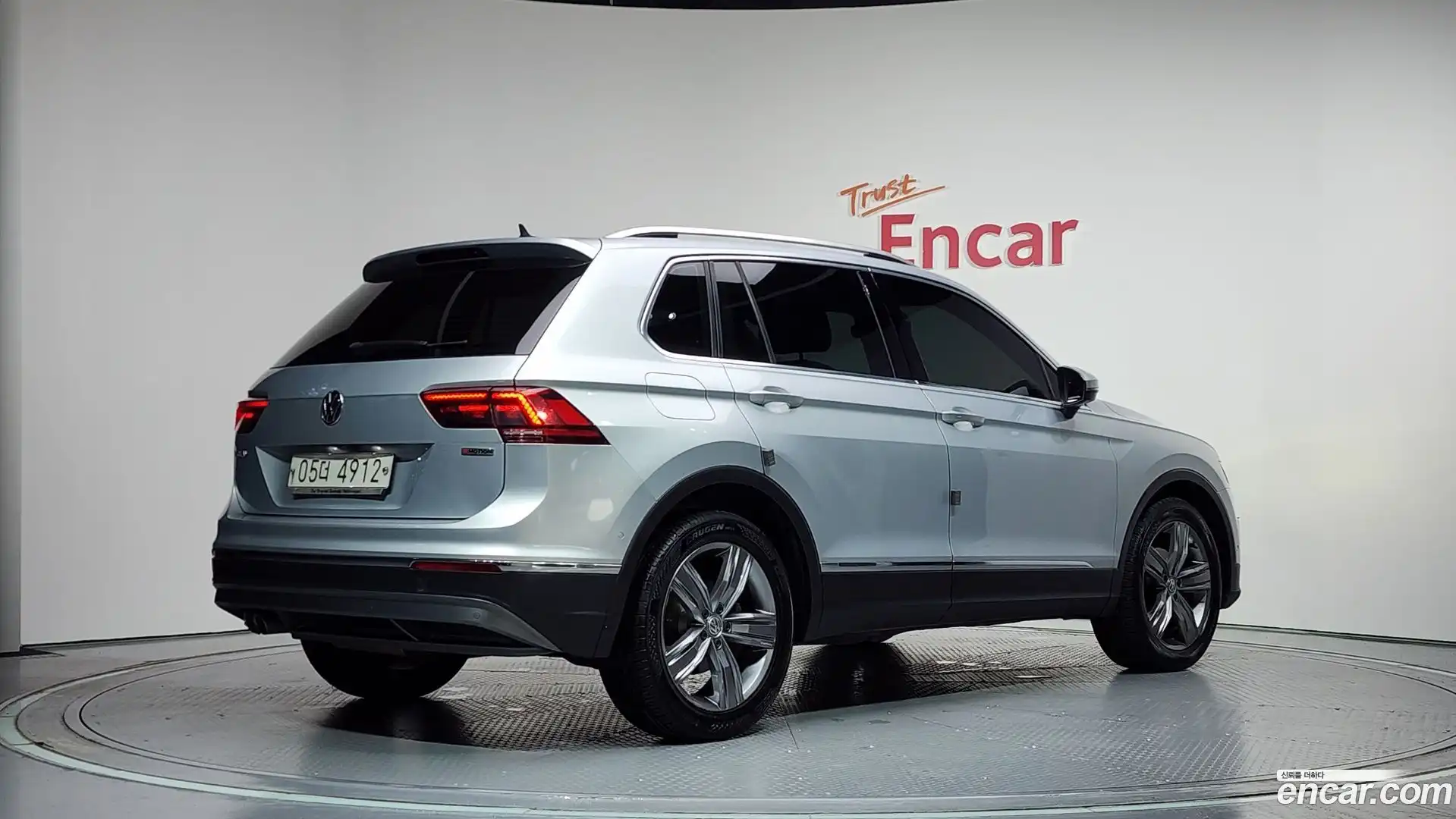 Tiguan Volkswagen 2018.5-OUTER-002