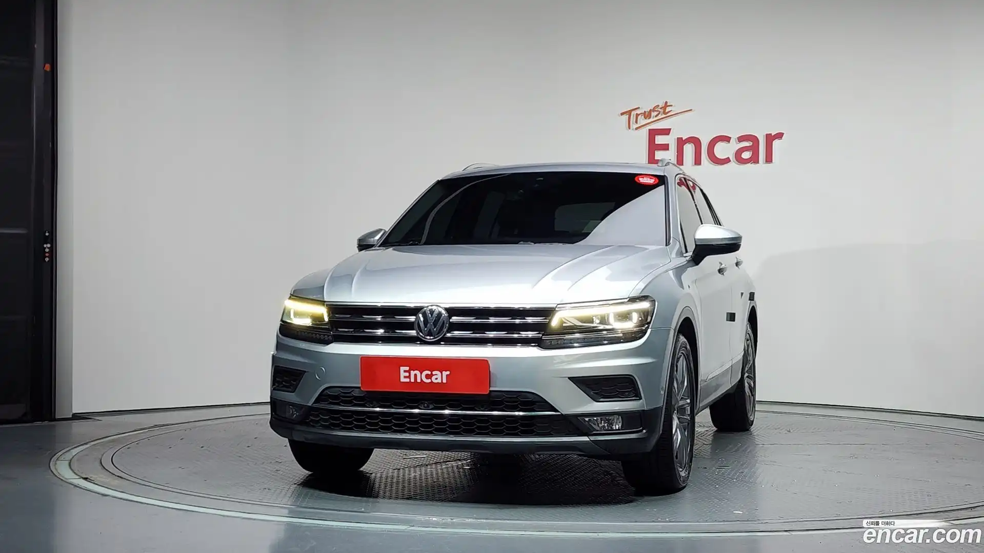 Tiguan Volkswagen 2018.5-OUTER-003