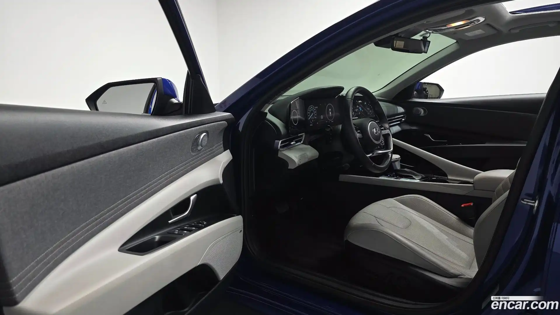 AVANTE Hyundai 2020.5-INNER-010