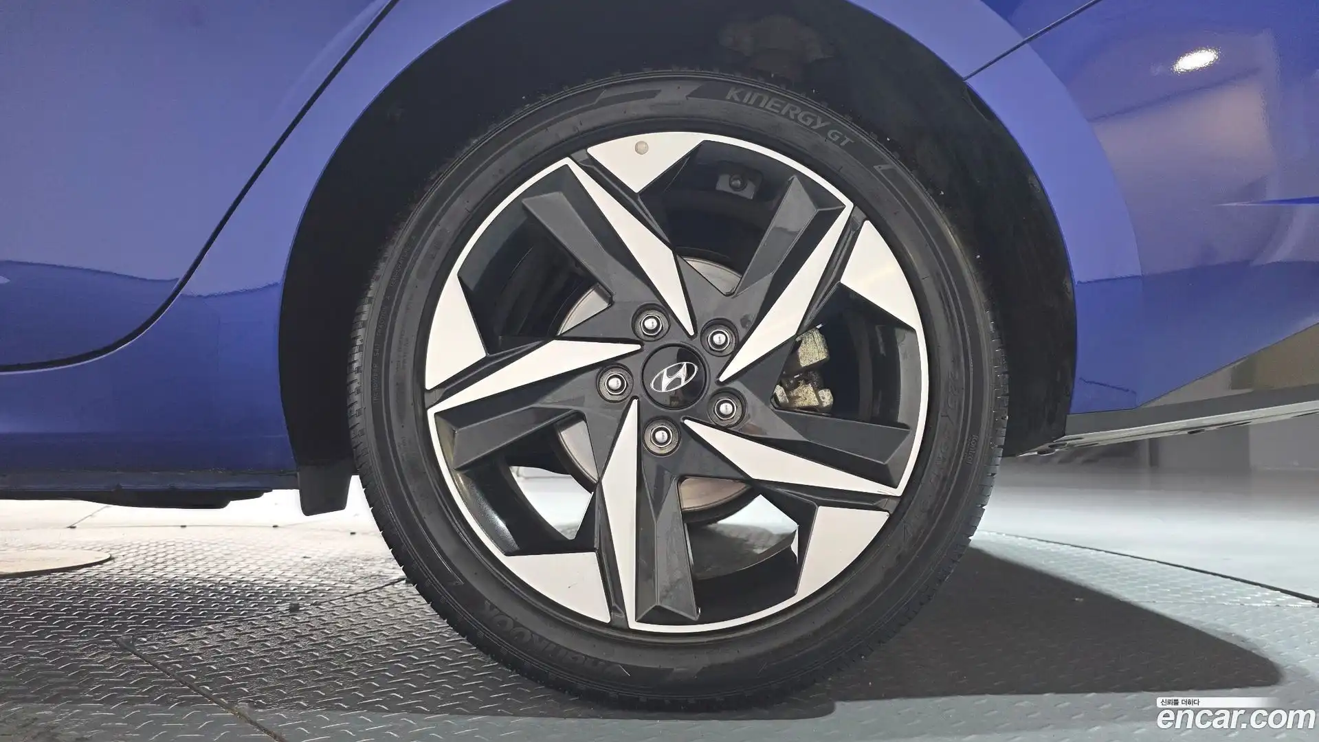 AVANTE Hyundai 2020.5-OUTER-031