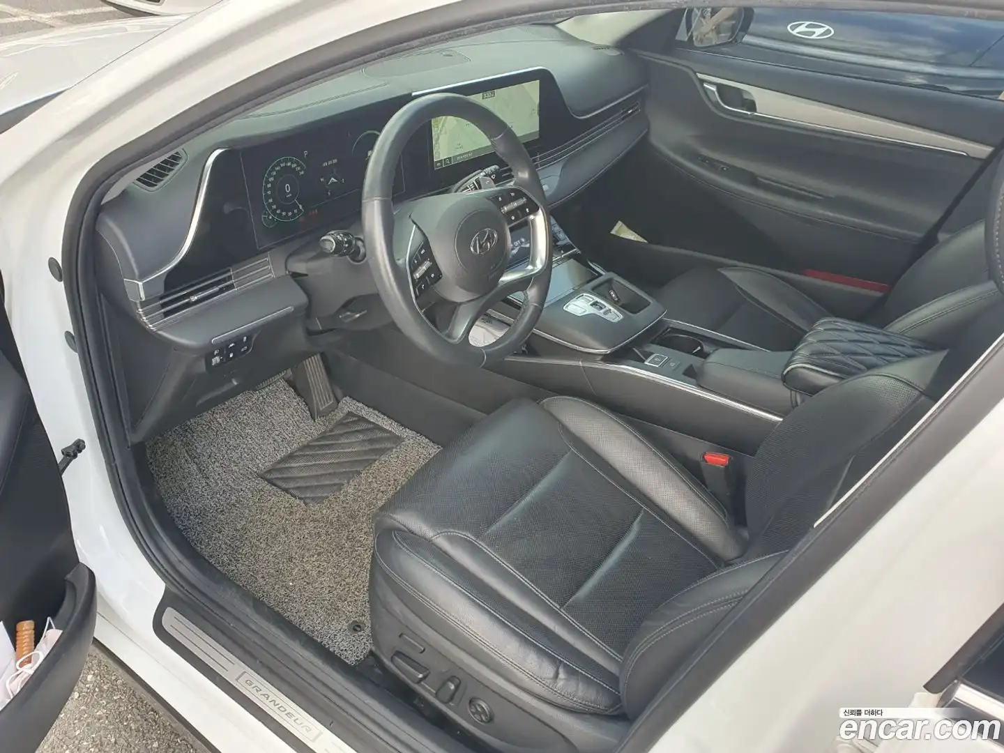 Grandeur Hyundai 2021.2-INNER-008