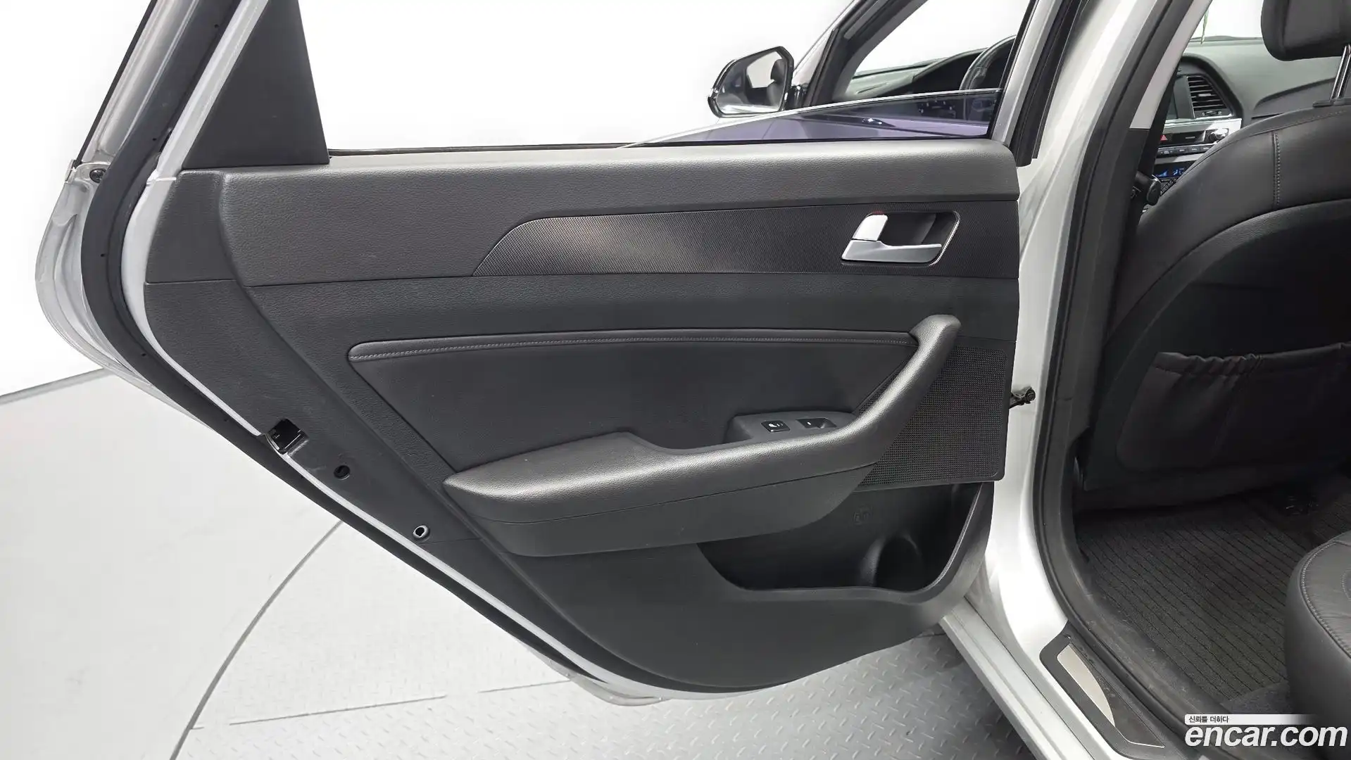 Sonata Hyundai 2014.5-INNER-035