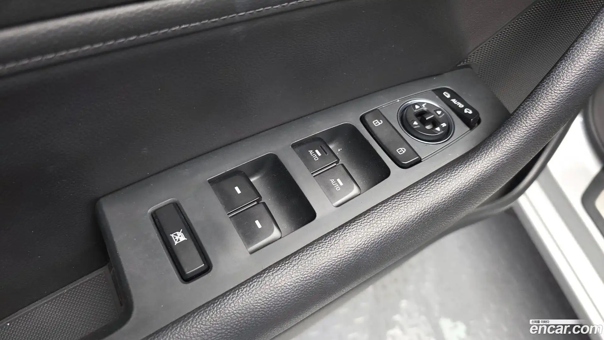 Sonata Hyundai 2014.5-OPTION-040