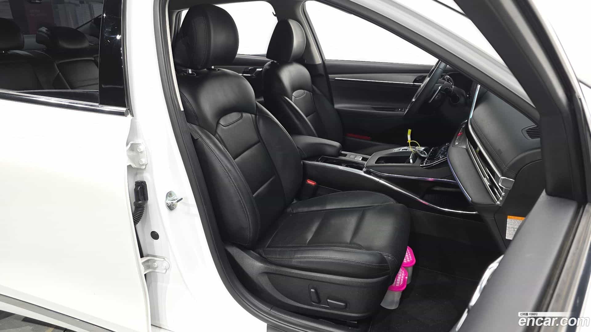 Grandeur Hyundai 2021.9-INNER-036