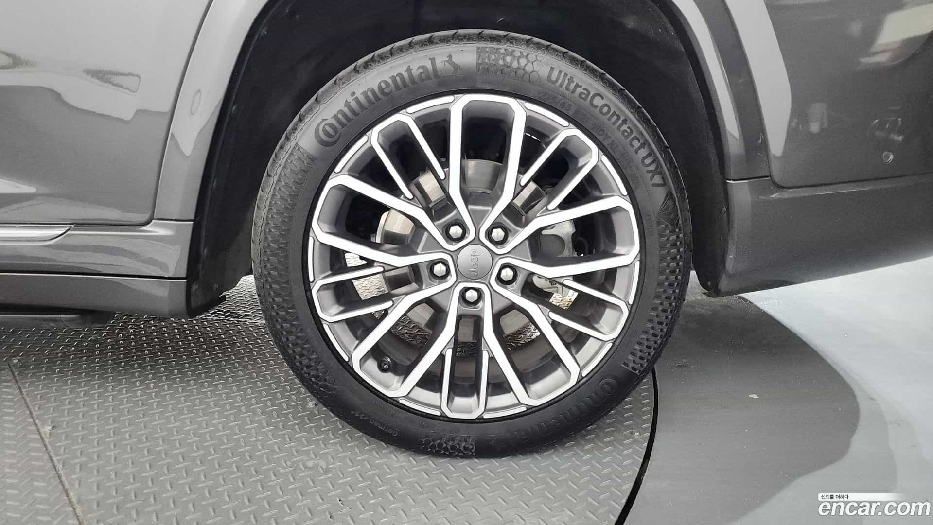 Cherokee Jeep 2021.11-OUTER-031