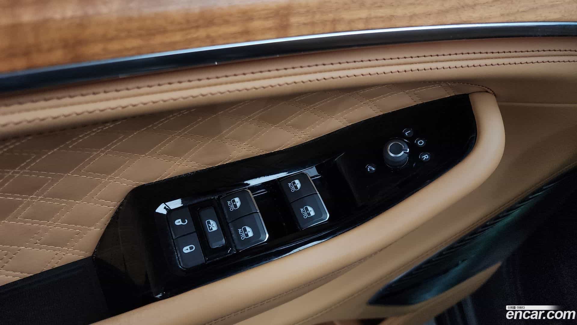 Cherokee Jeep 2021.11-OPTION-041