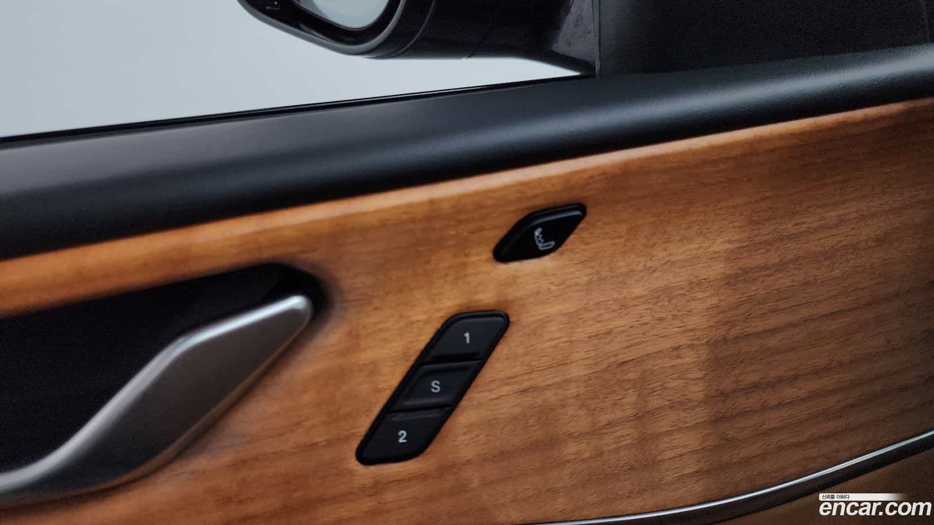 Cherokee Jeep 2021.11-OPTION-046