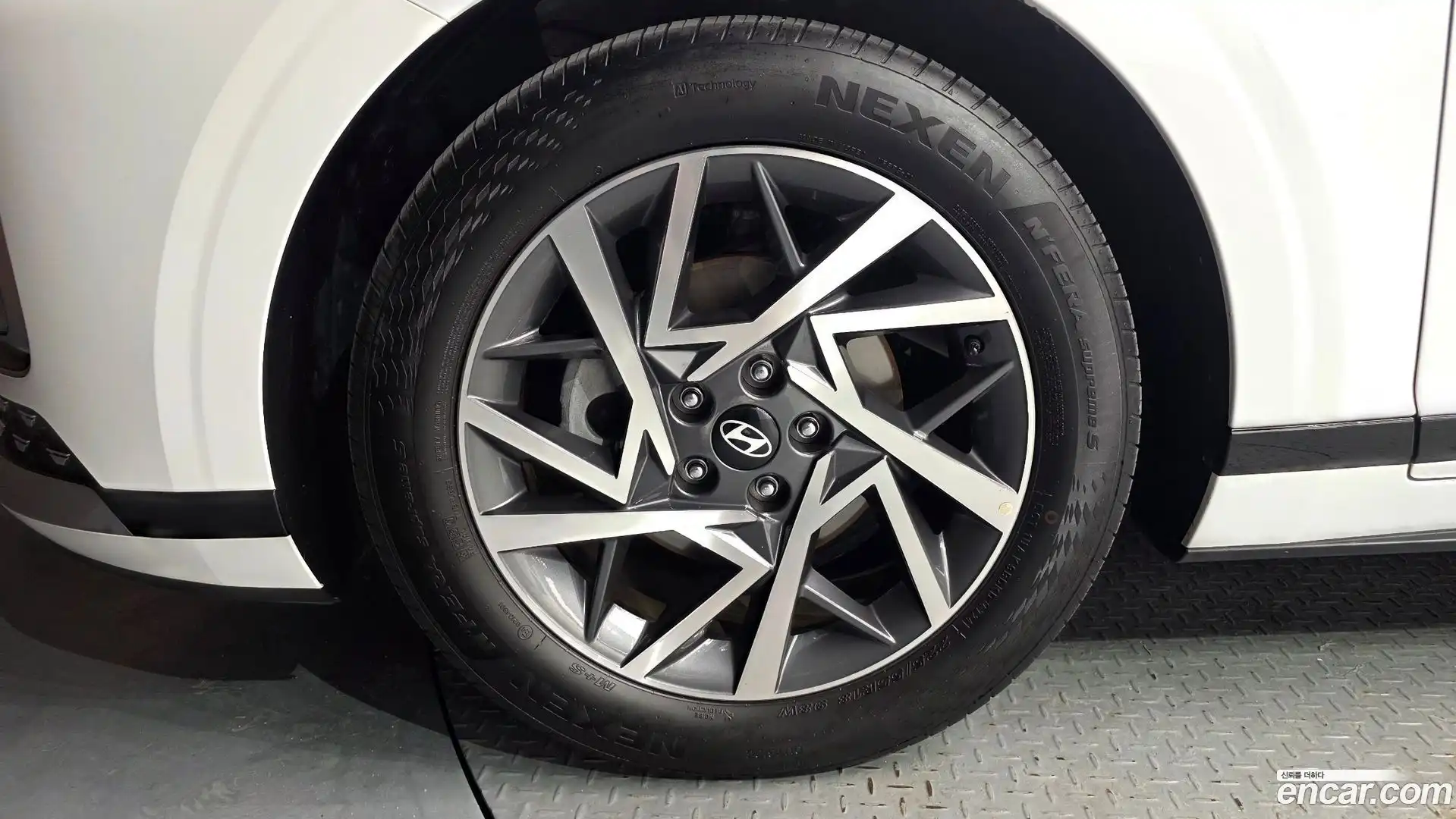 Grandeur Hyundai 2024.11-OUTER-005