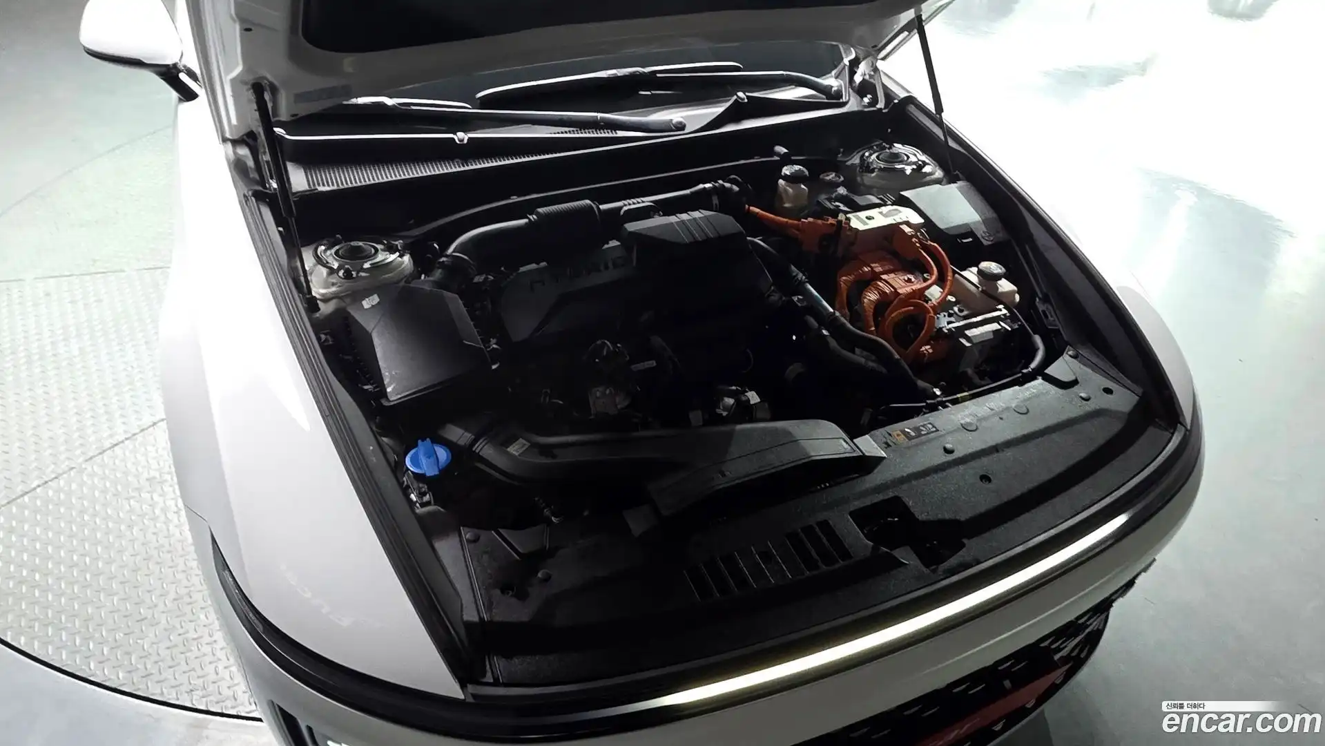 Grandeur Hyundai 2024.11-OUTER-006