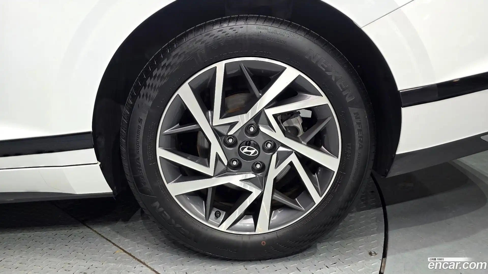Grandeur Hyundai 2024.11-OUTER-031