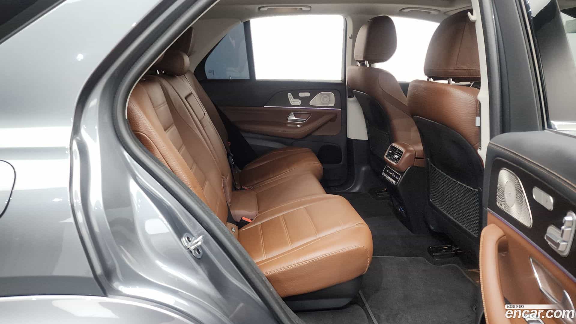GLE-Class Mercedes-Benz 2024.3-OPTION-015