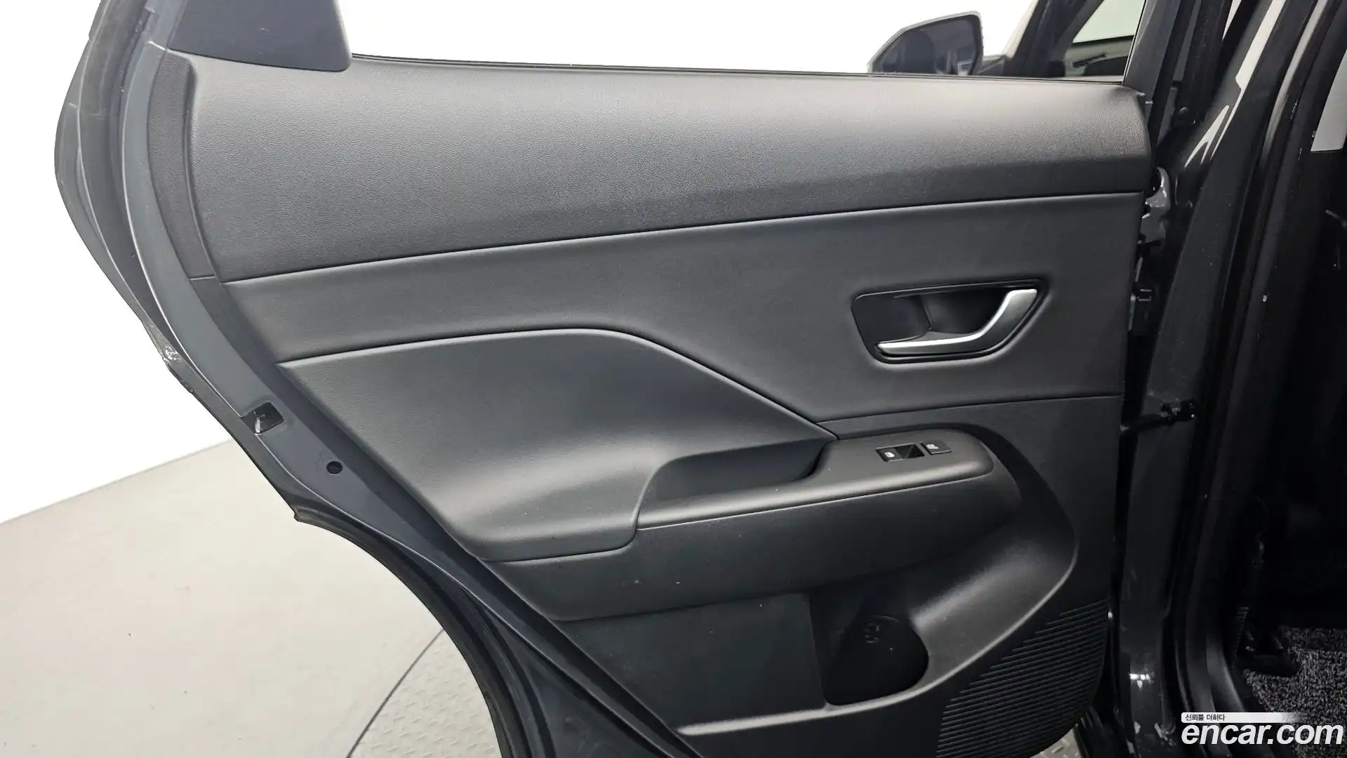 Kona Hyundai 2024.6-INNER-035