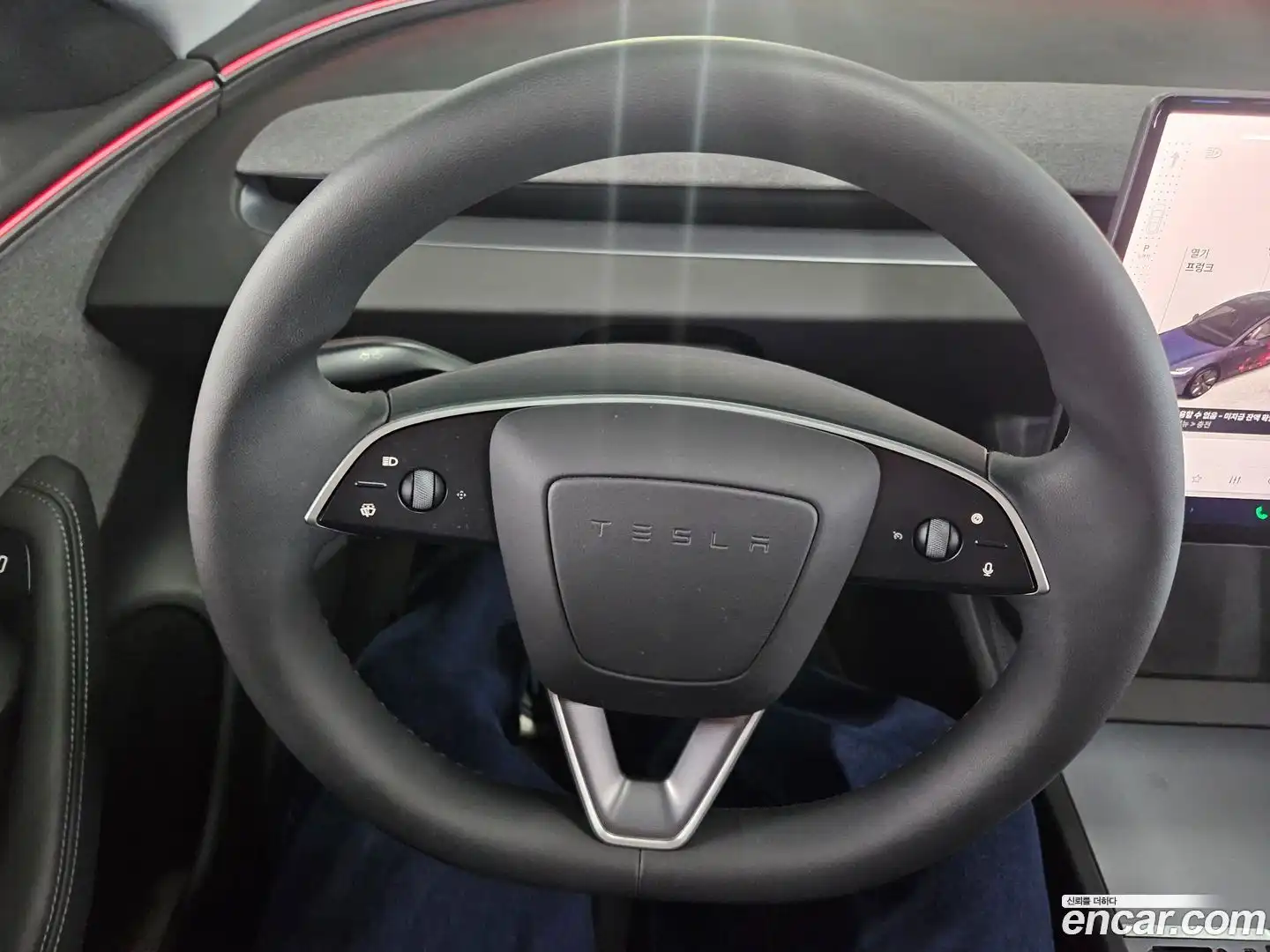 Model 3 Tesla 2025.11-OPTION-015