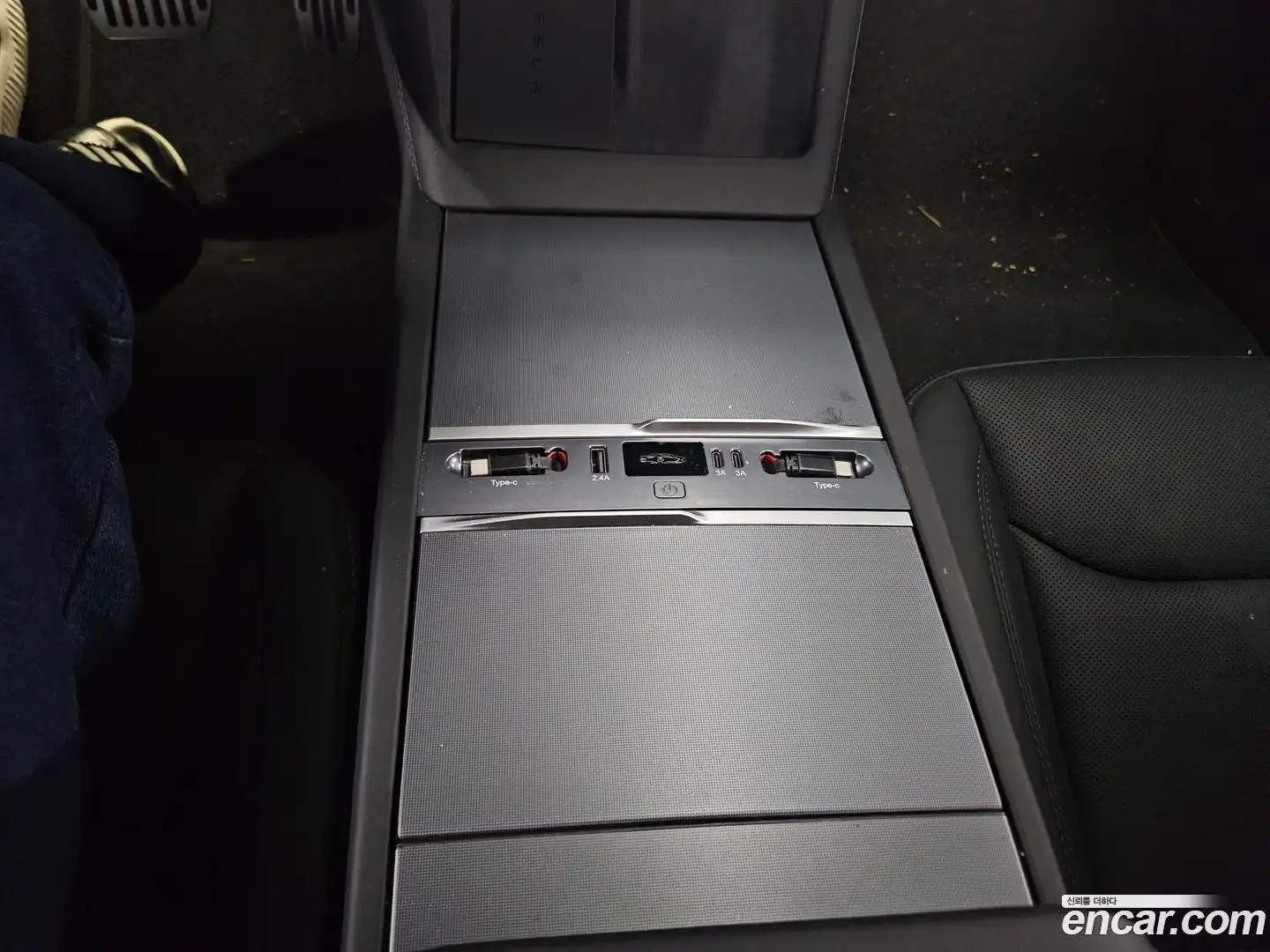 Model 3 Tesla 2025.11-OPTION-016