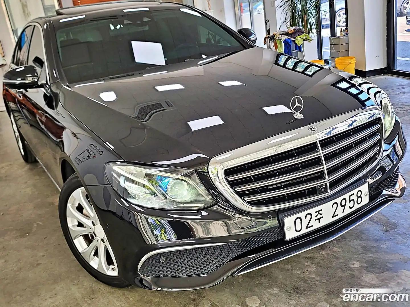 E-Class Mercedes-Benz 2019.0-OUTER-003