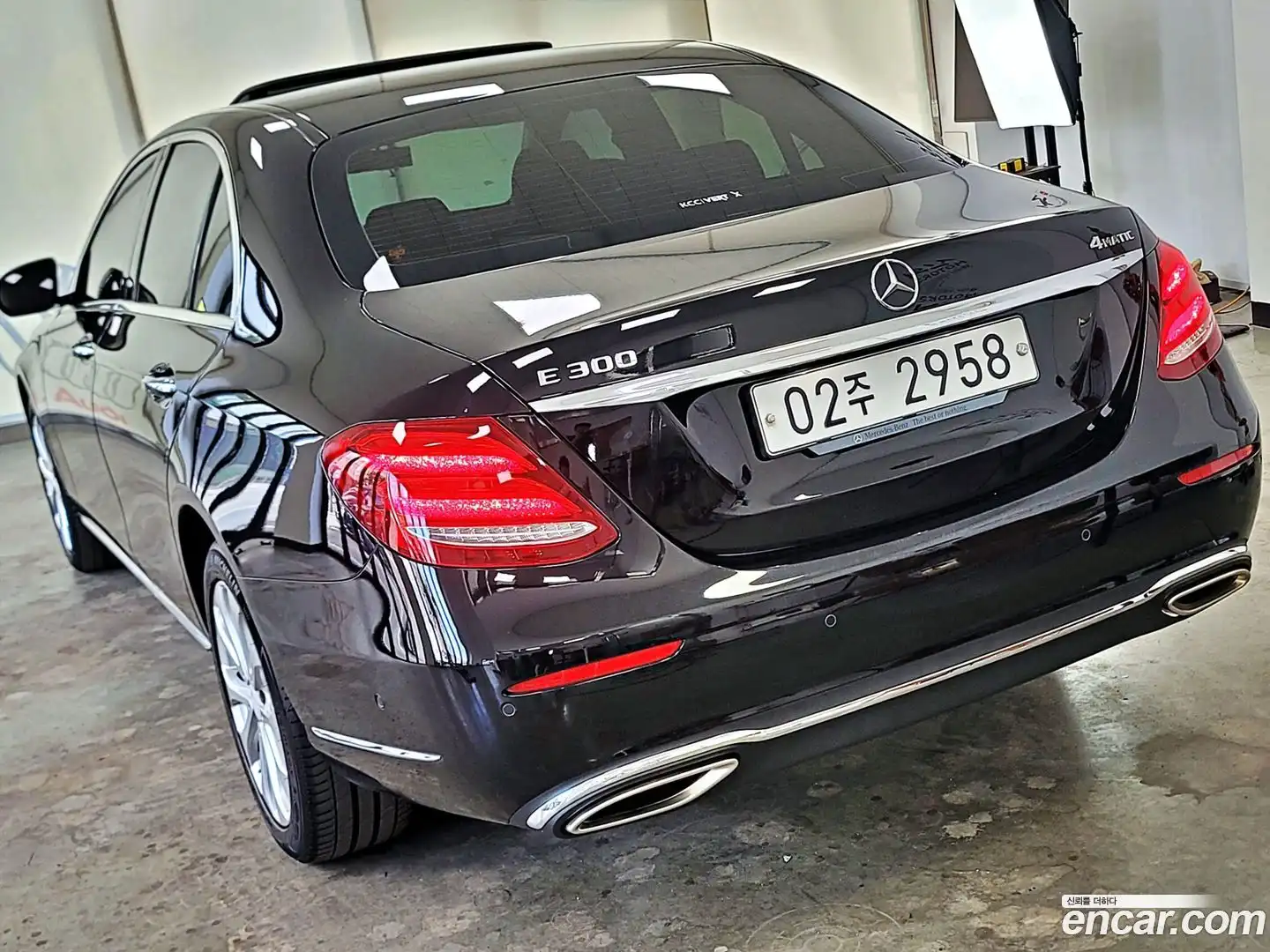E-Class Mercedes-Benz 2019.0-OUTER-004