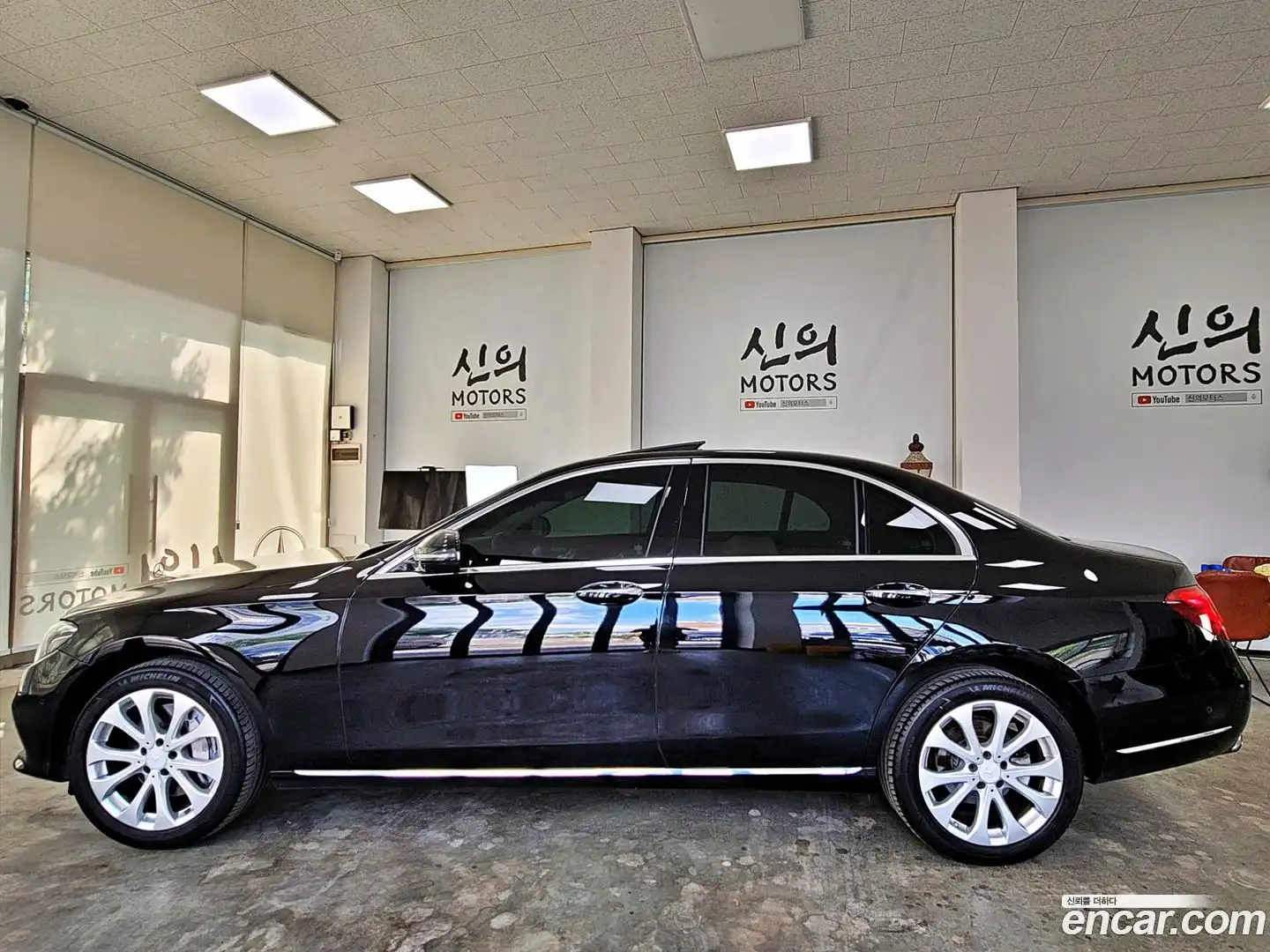 E-Class Mercedes-Benz 2019.0-OUTER-006