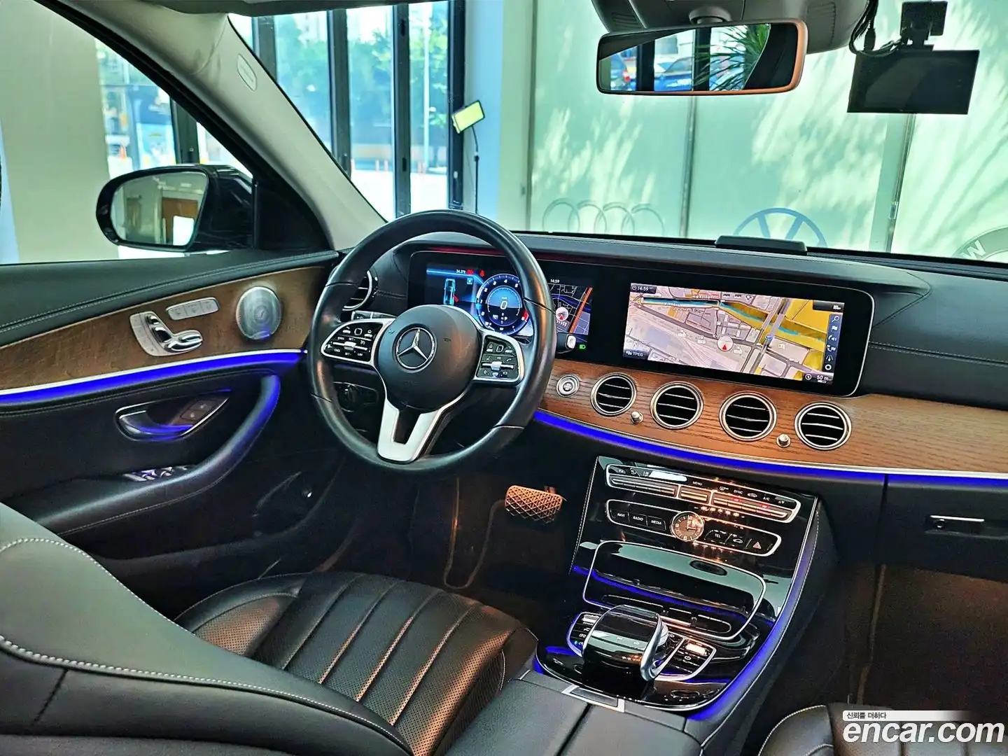 E-Class Mercedes-Benz 2019.0-INNER-007