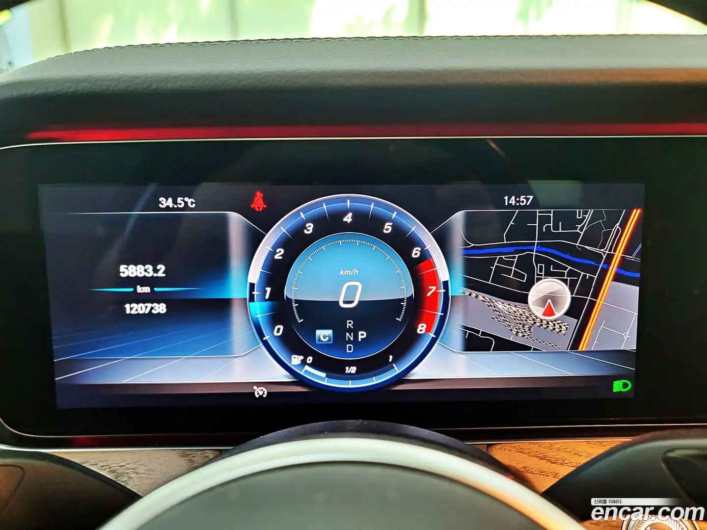 E-Class Mercedes-Benz 2019.0-INNER-008