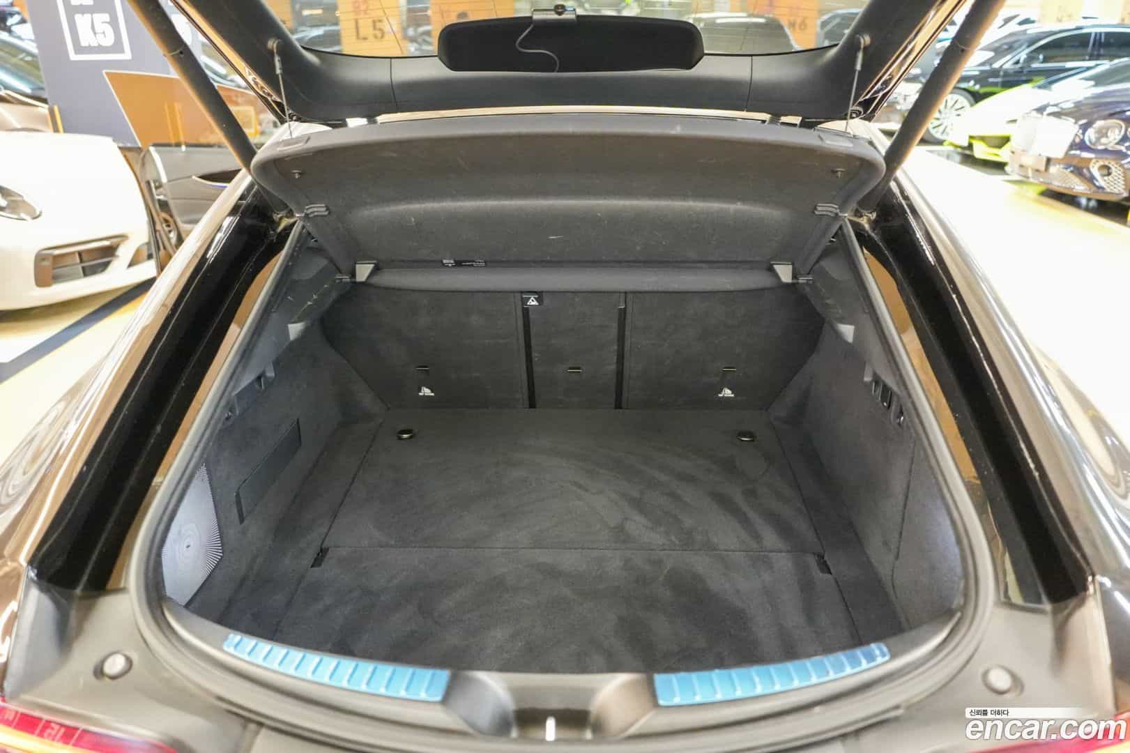 AMG GT Mercedes-Benz 2021.8-INNER-007