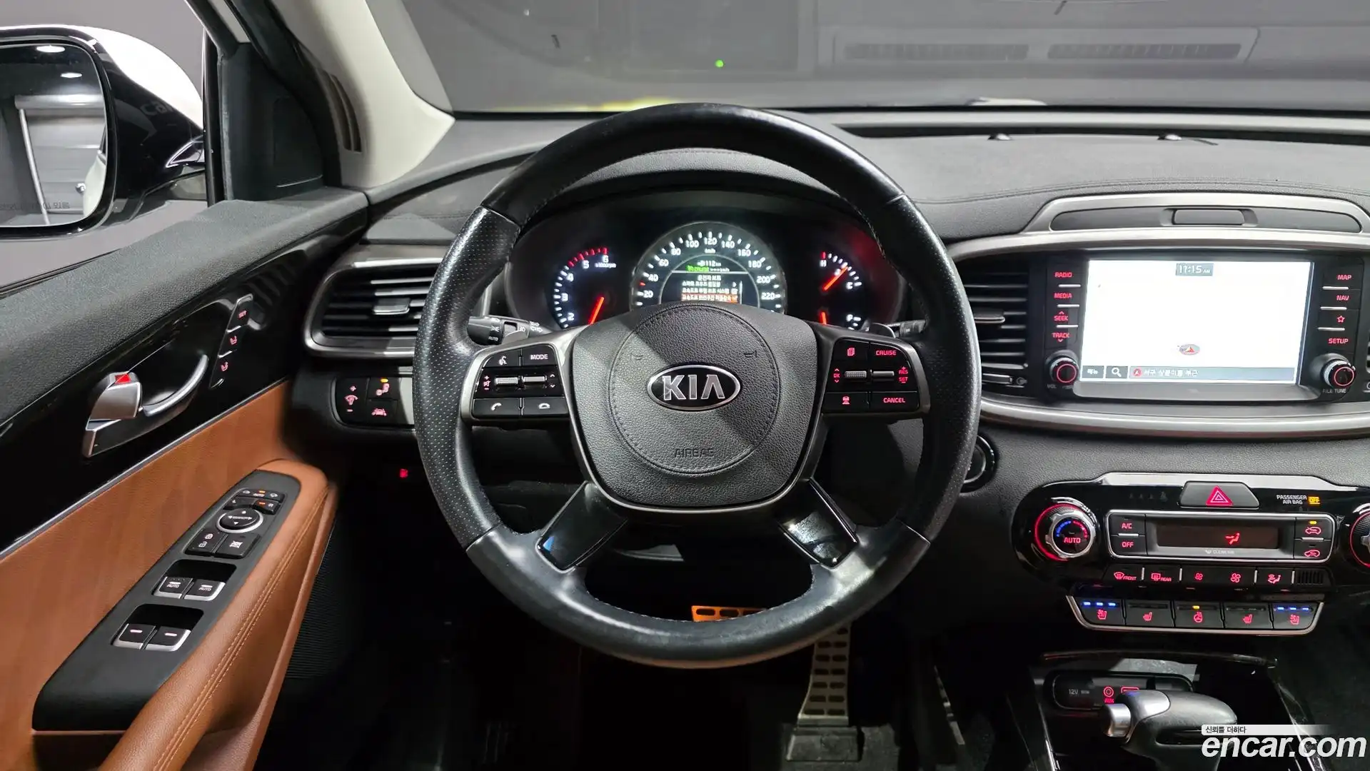 Sorento Kia 2018.6-OPTION-016